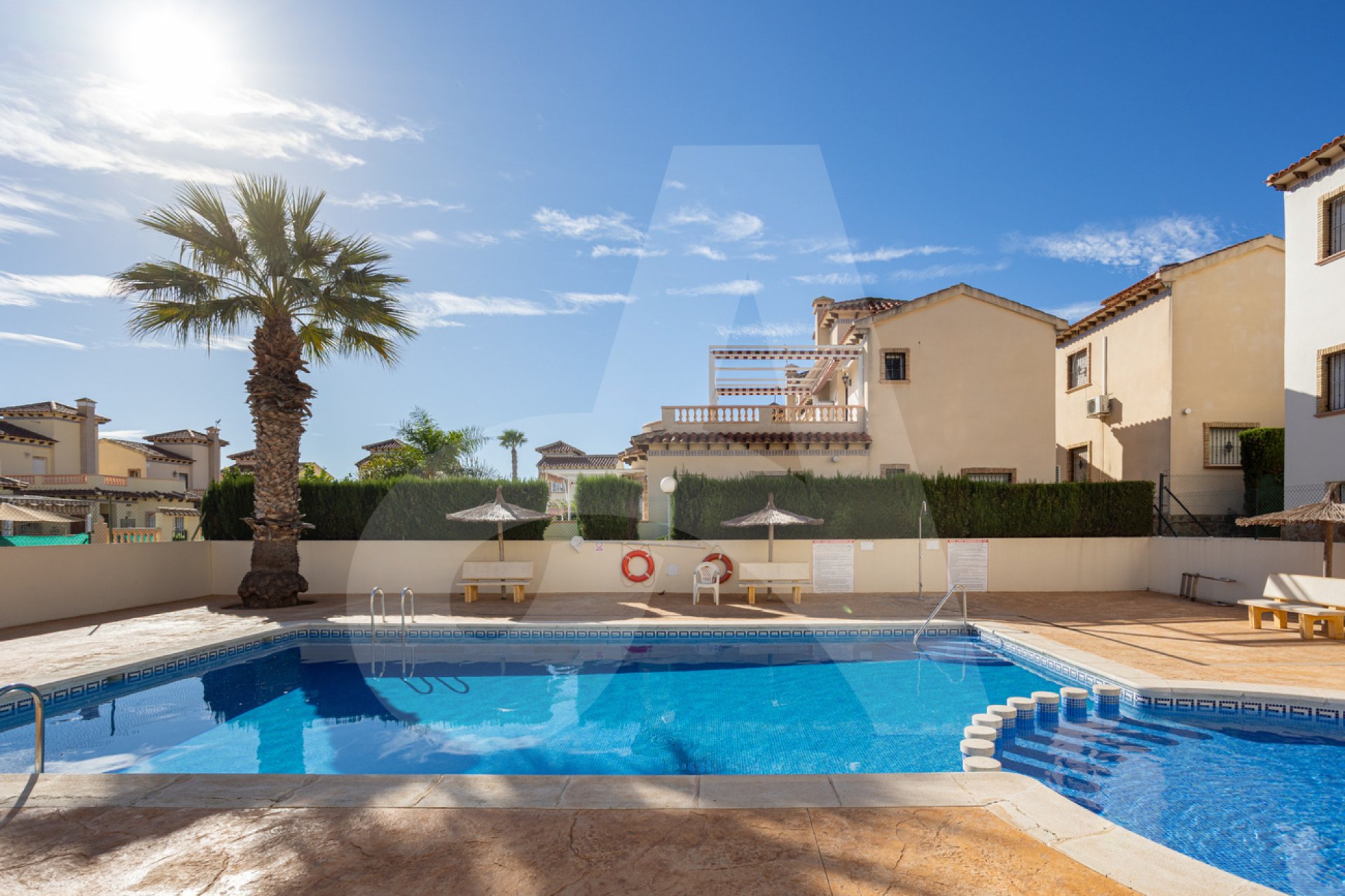 Resale - Villa -
Guardamar del Segura - El Raso