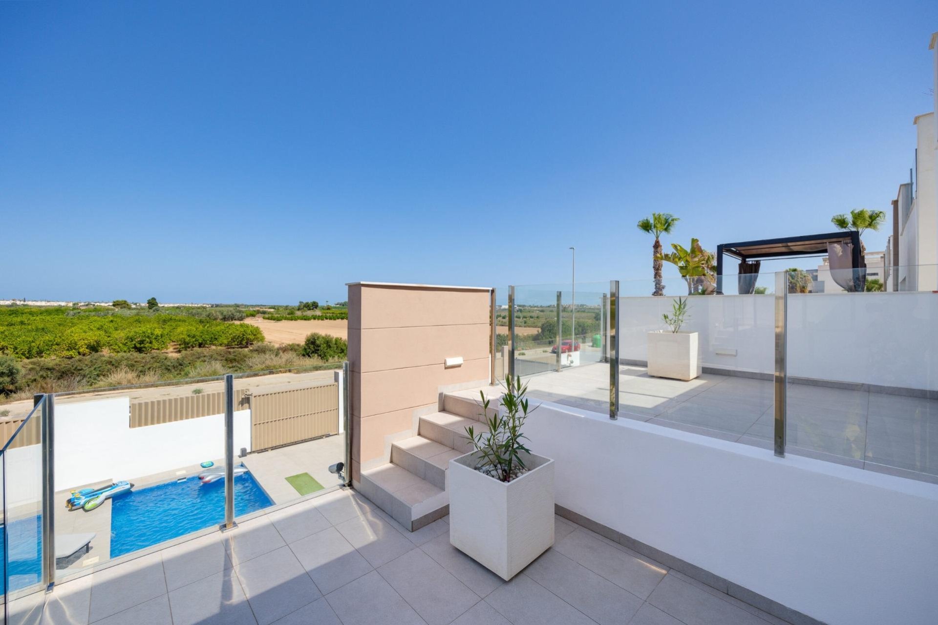 Resale - Villa -
Guardamar del Segura - El Raso