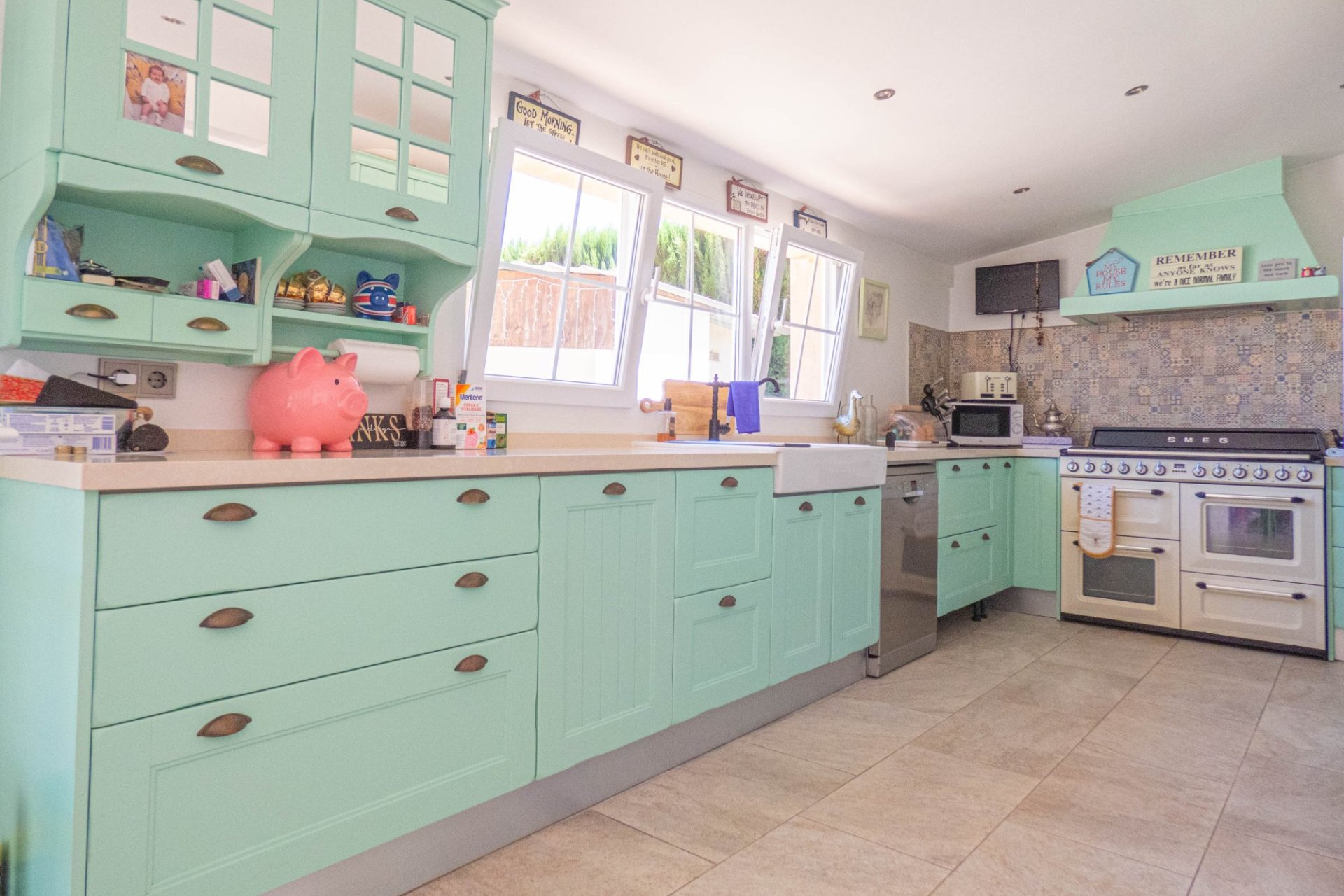 Resale - Villa -
Heredades - Costa Blanca