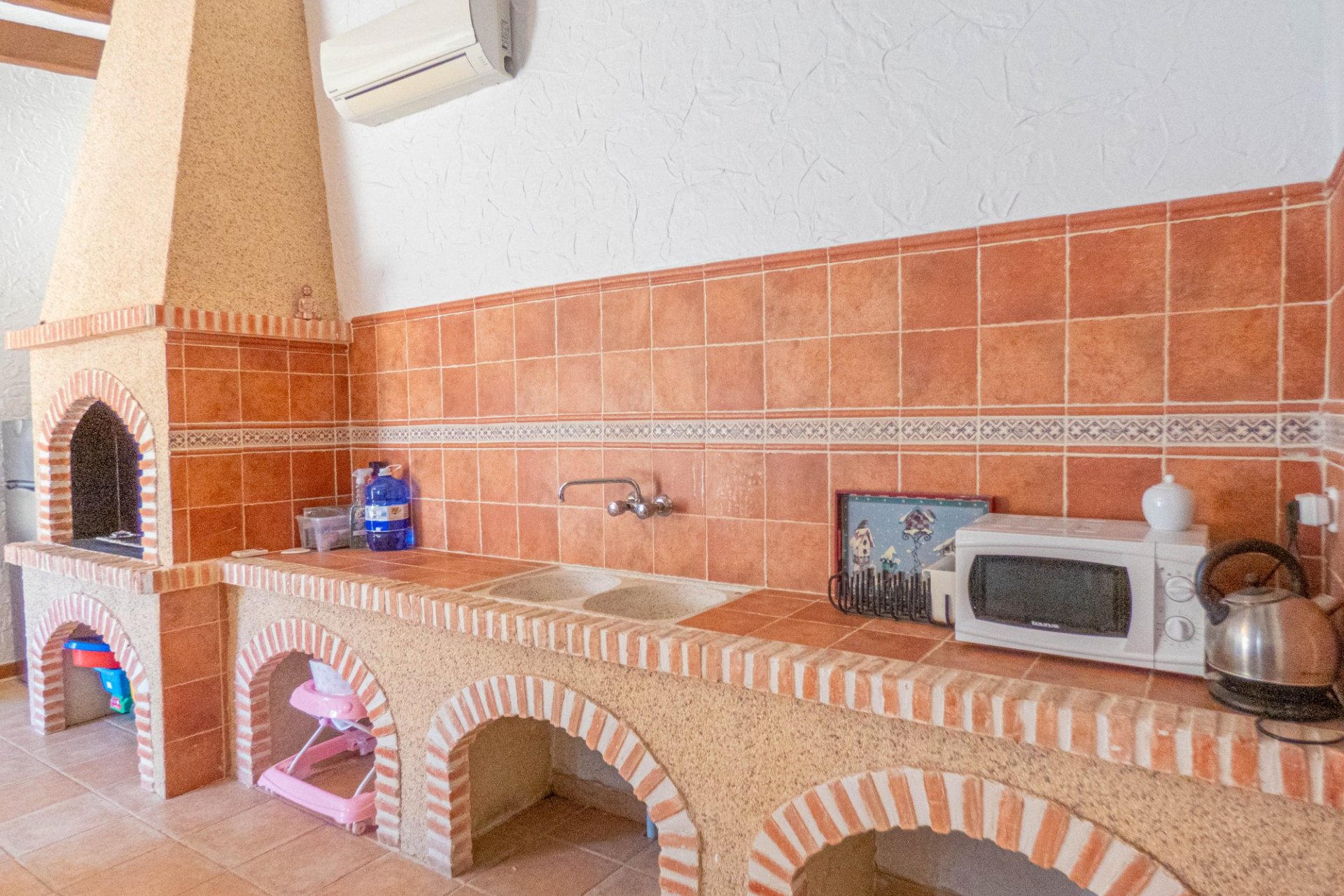 Resale - Villa -
Heredades - Costa Blanca