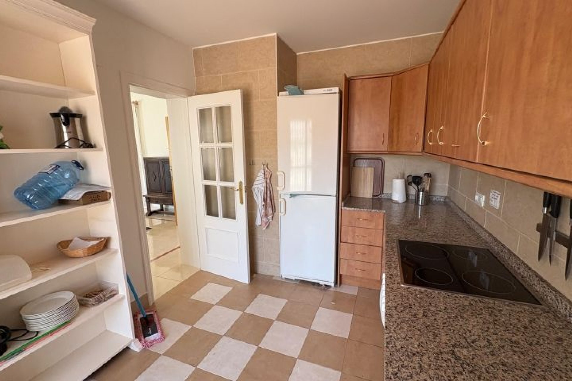 Resale - Villa -
Hondón de las Nieves - Inland