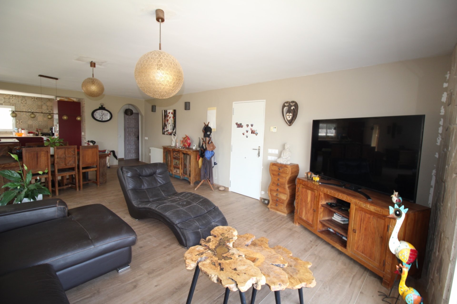Resale - Villa -
Hondón de las Nieves - Inland