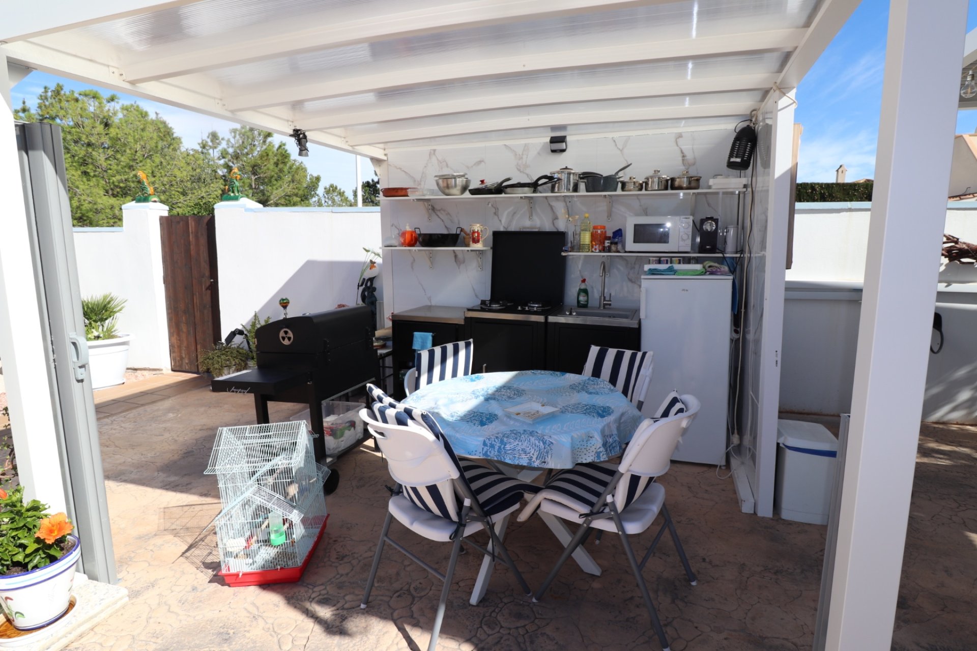 Resale - Villa -
Hondón de las Nieves - Inland