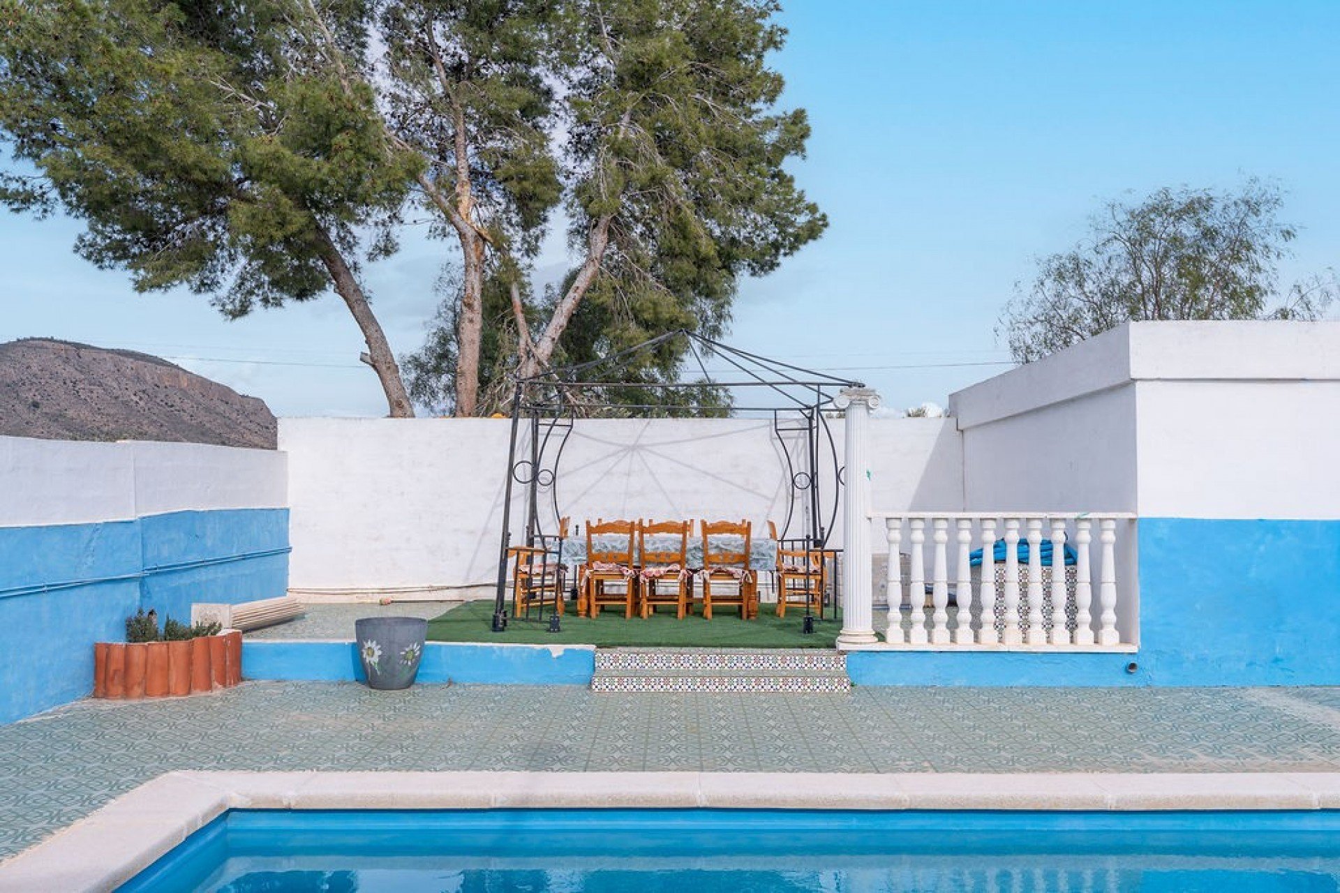 Resale - Villa -
Hondón de las Nieves - Inland