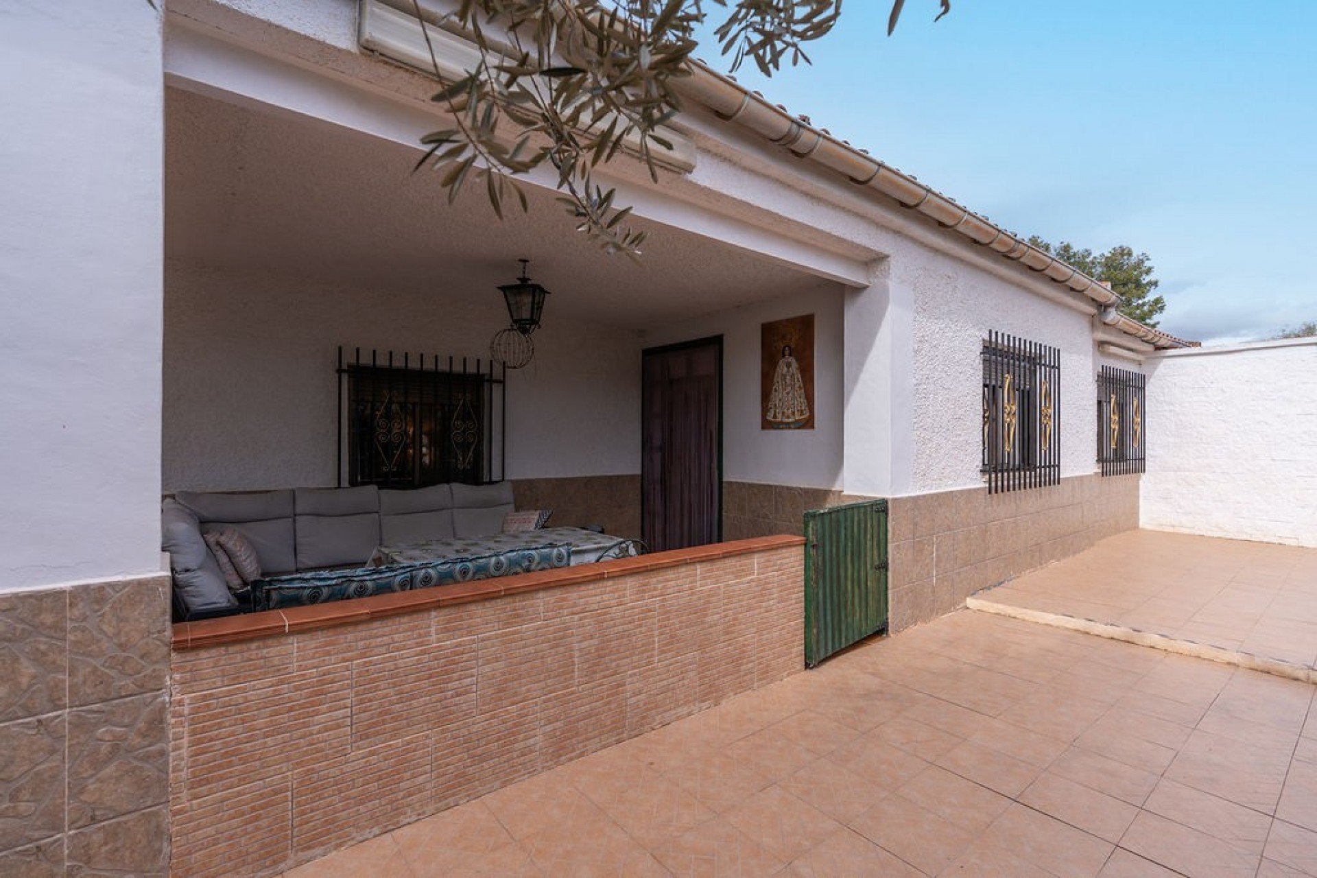 Resale - Villa -
Hondón de las Nieves - Inland