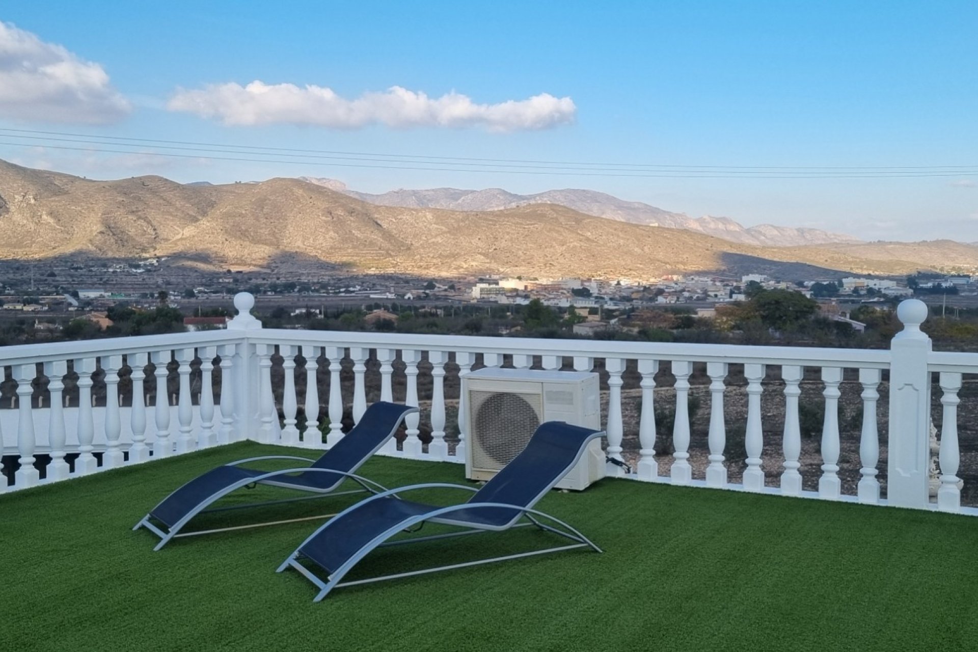 Resale - Villa -
Hondón de los Fráiles - Inland