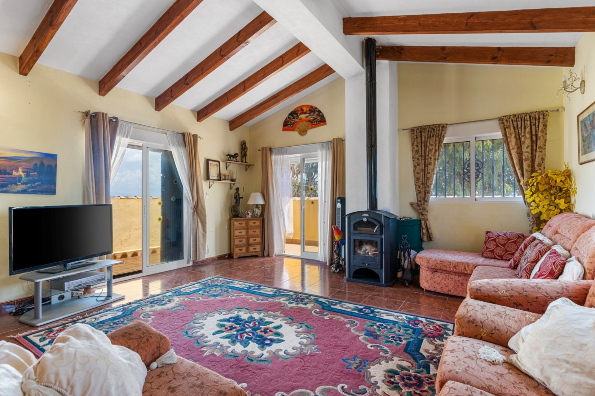 Resale - Villa -
Jacarilla - Inland