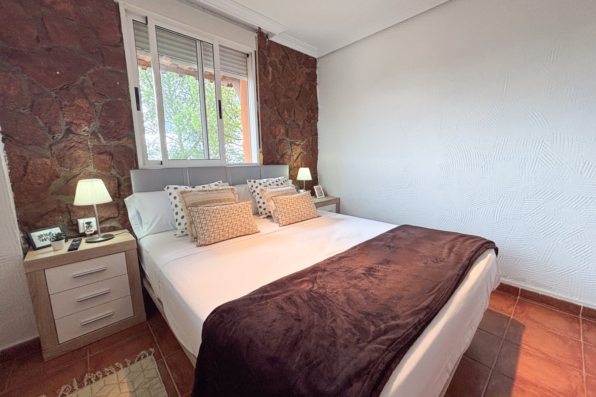 Resale - Villa -
Jacarilla - Inland