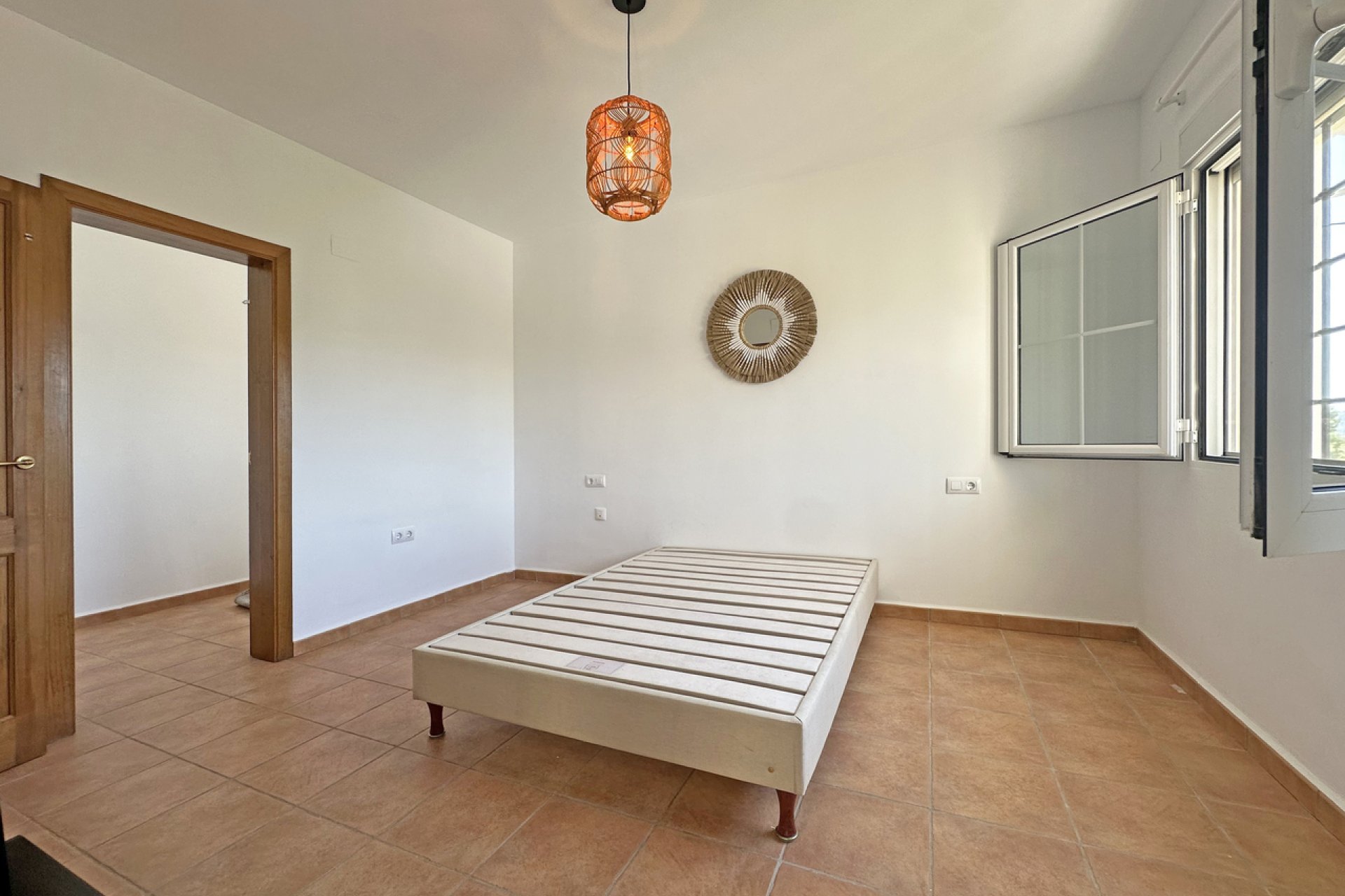 Resale - Villa -
Jalón - Inland