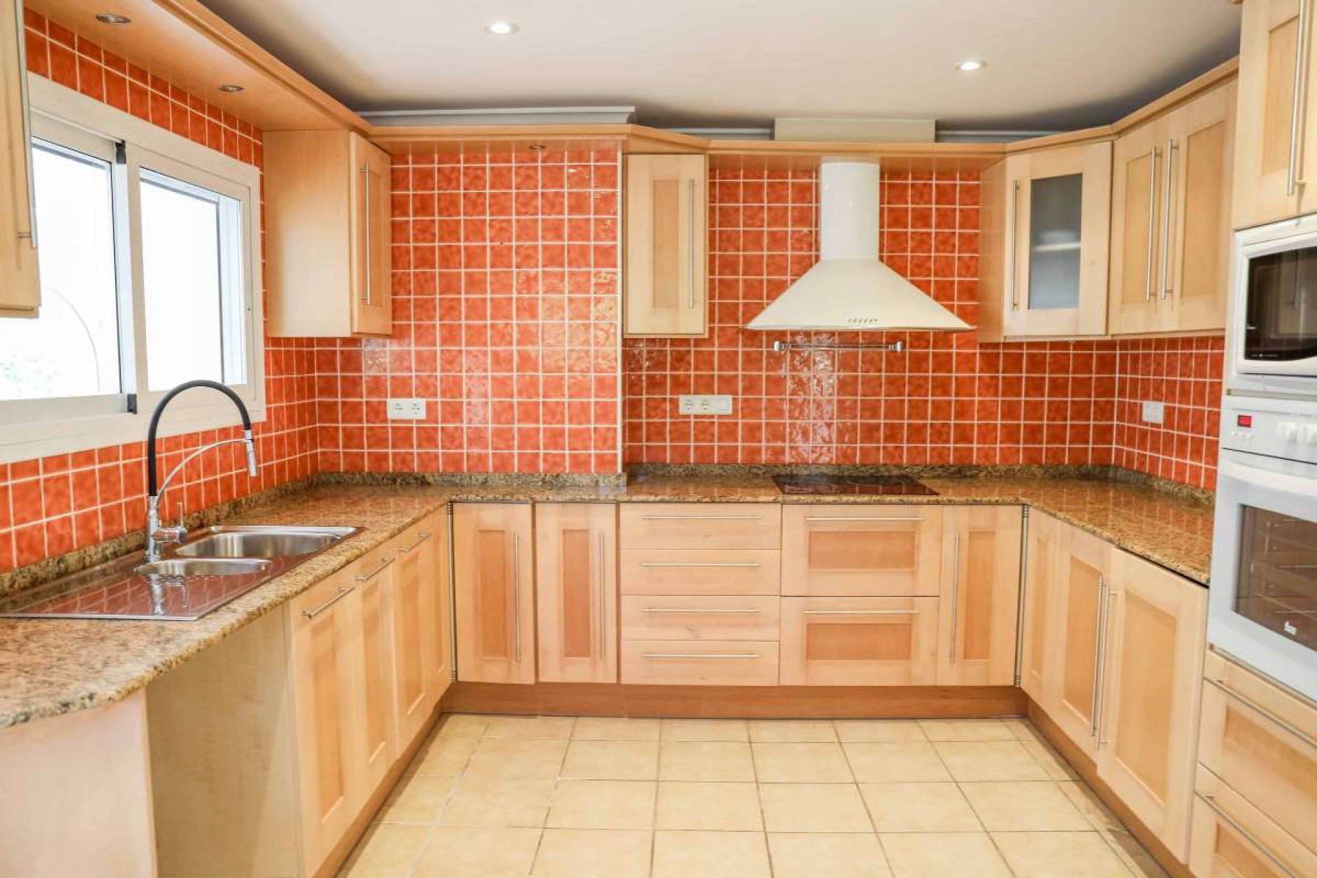 Resale - Villa -
Jávea - Costa Blanca