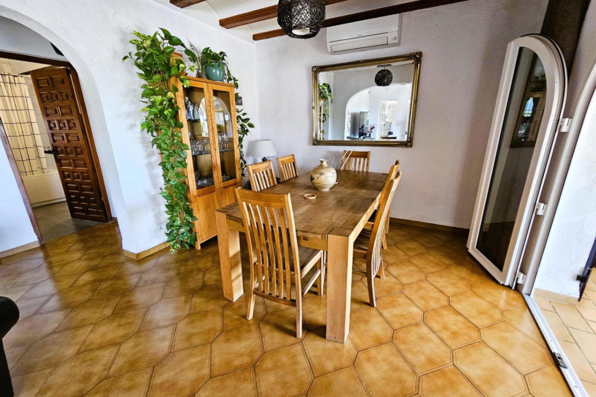 Resale - Villa -
Jávea - Costa Blanca