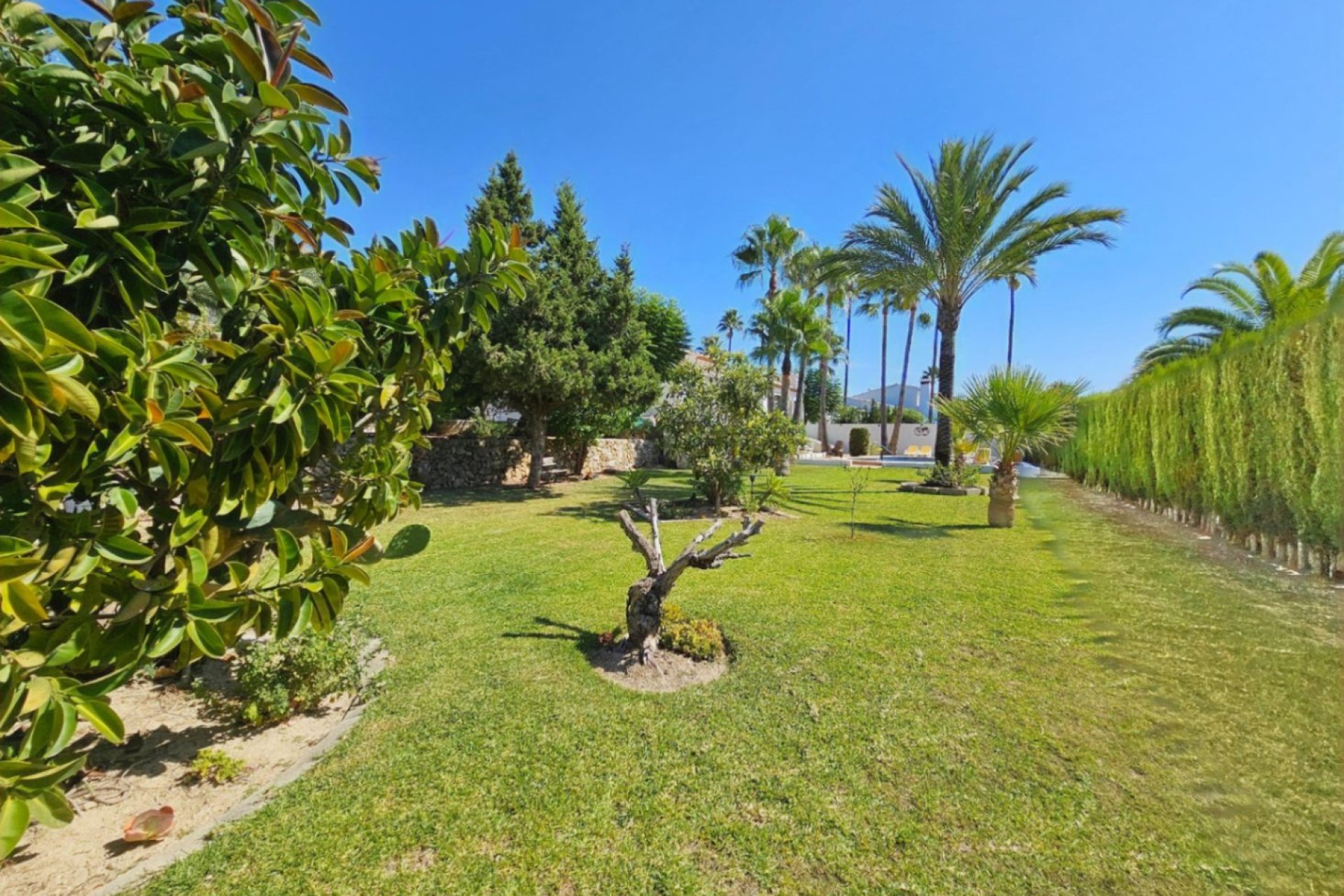 Resale - Villa -
Jávea - Costa Blanca