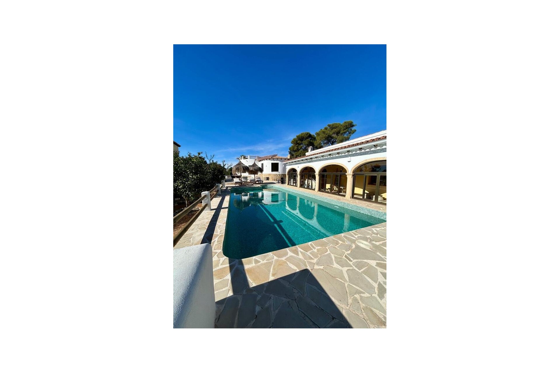 Resale - Villa -
Jávea - Costa Blanca