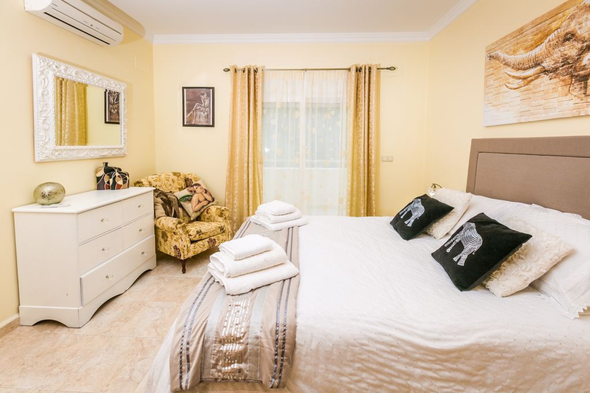 Resale - Villa -
Jávea - Costa Blanca