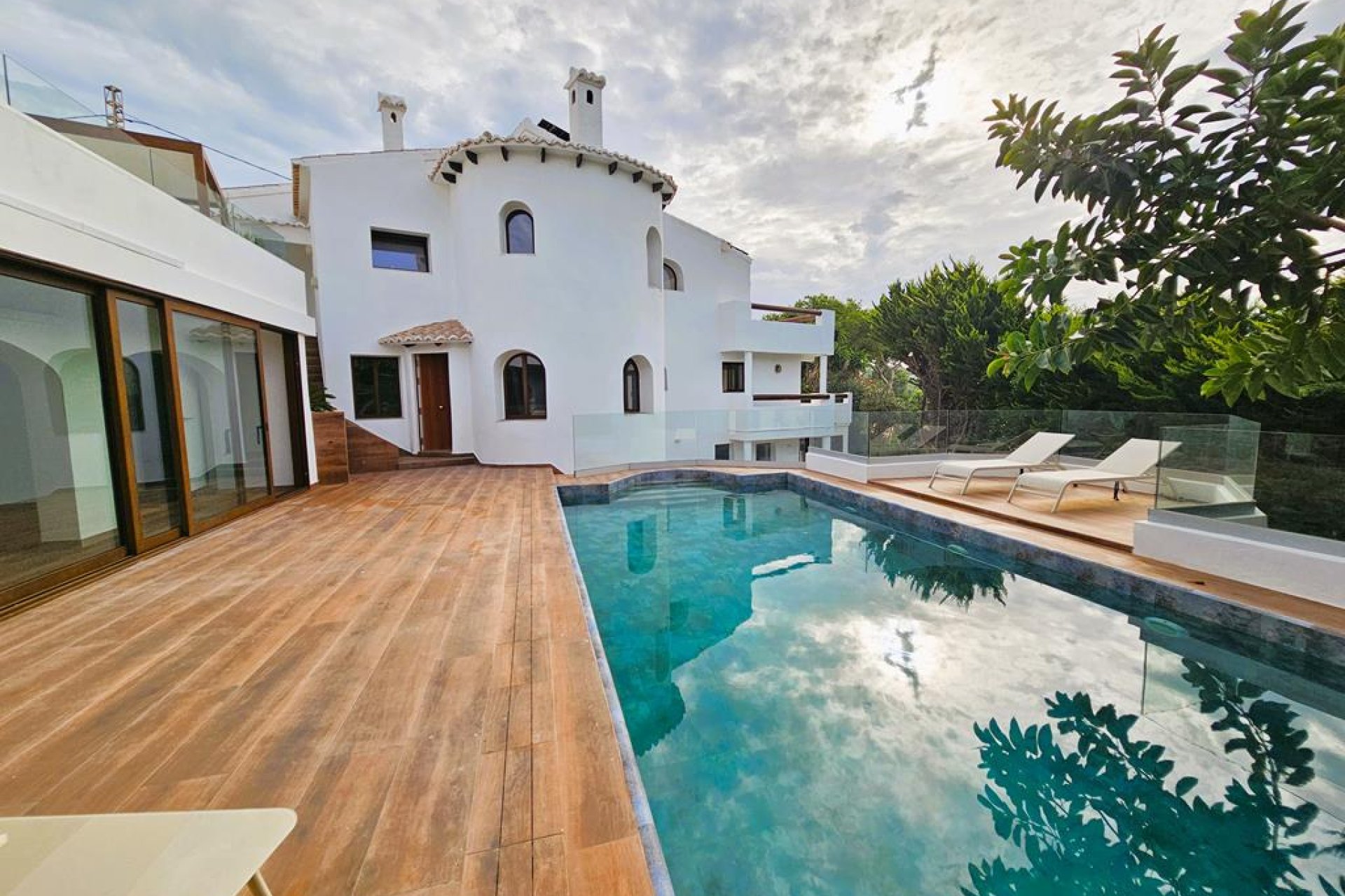 Resale - Villa -
Jávea - Costa Blanca