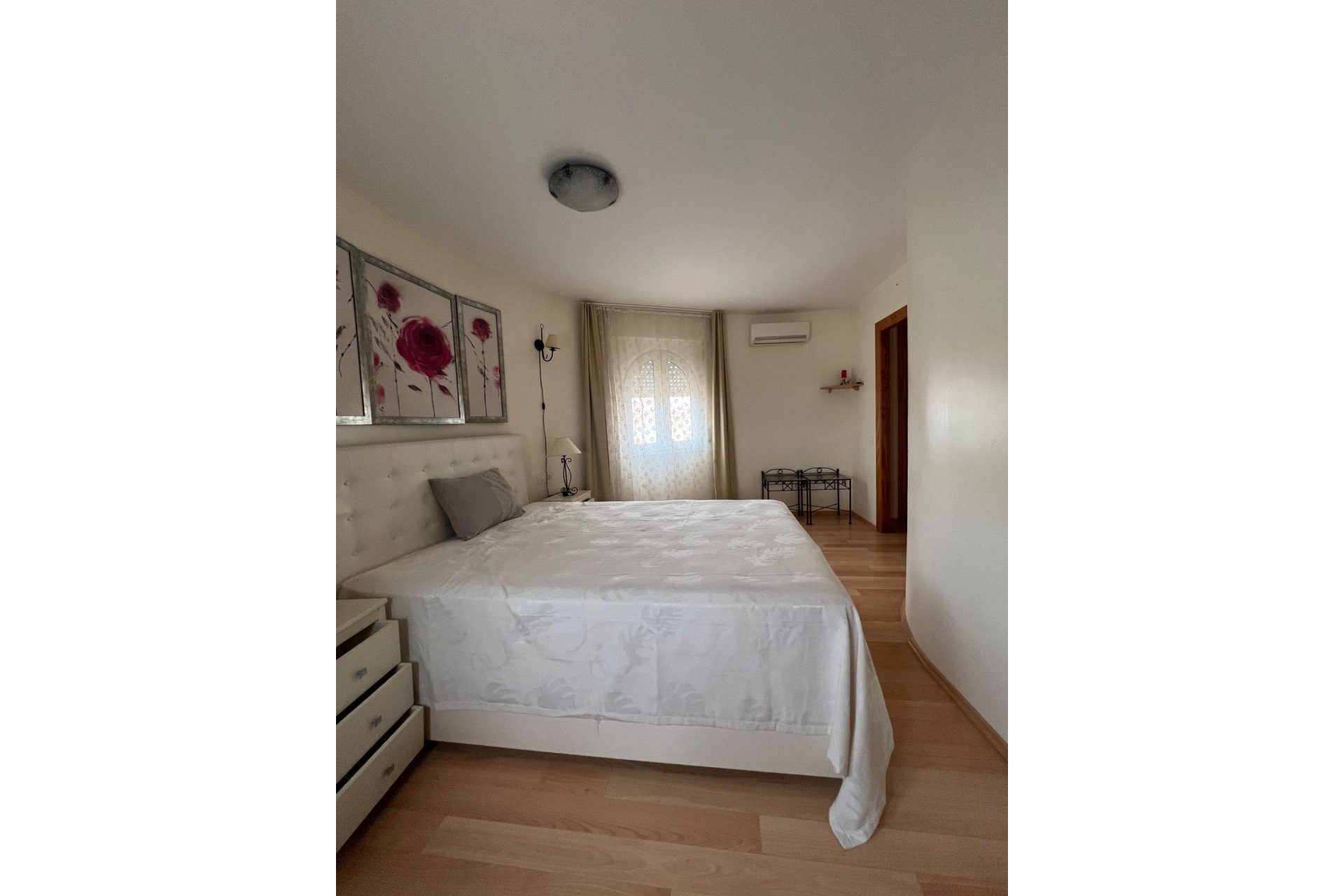 Resale - Villa -
La Manga del Mar Menor - Km 17