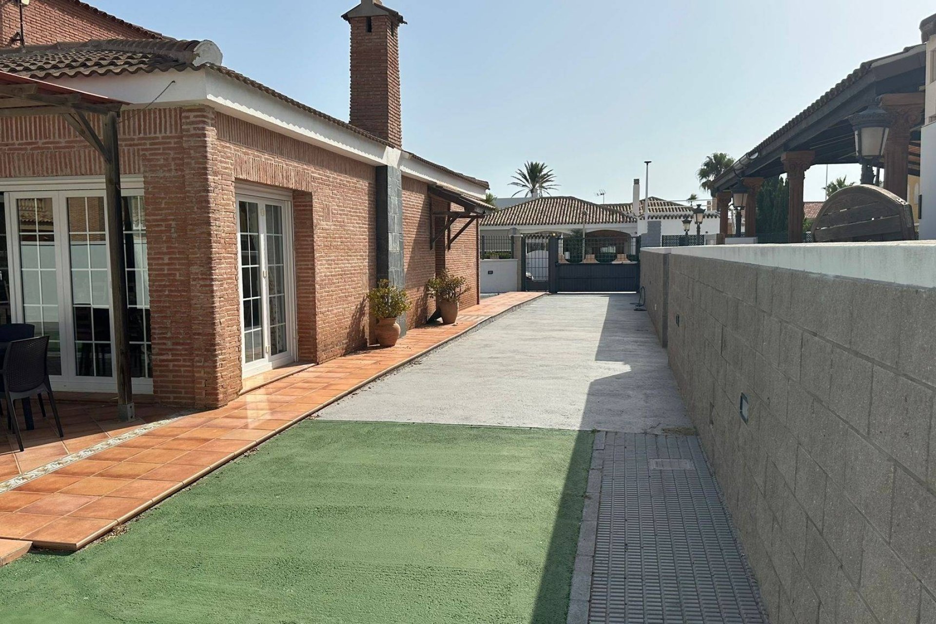 Resale - Villa -
La Manga del Mar Menor - Playa Principe