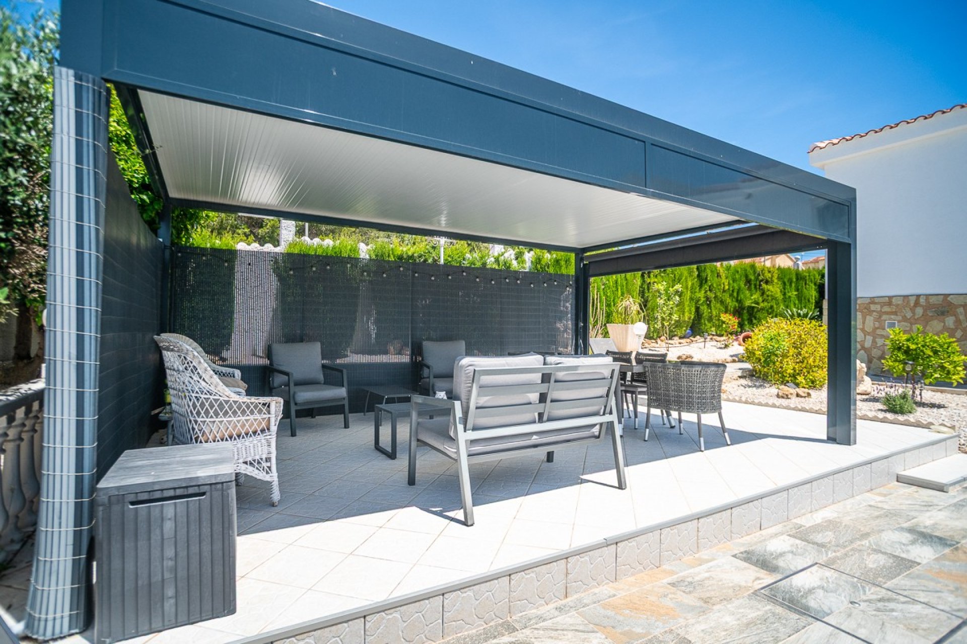Resale - Villa -
La Marina - Costa Blanca