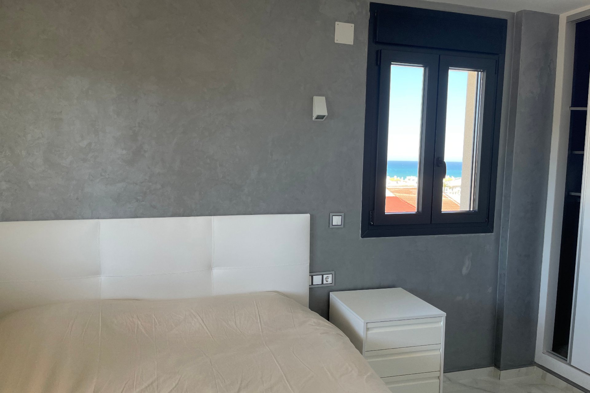 Resale - Villa -
La Mata - Costa Blanca