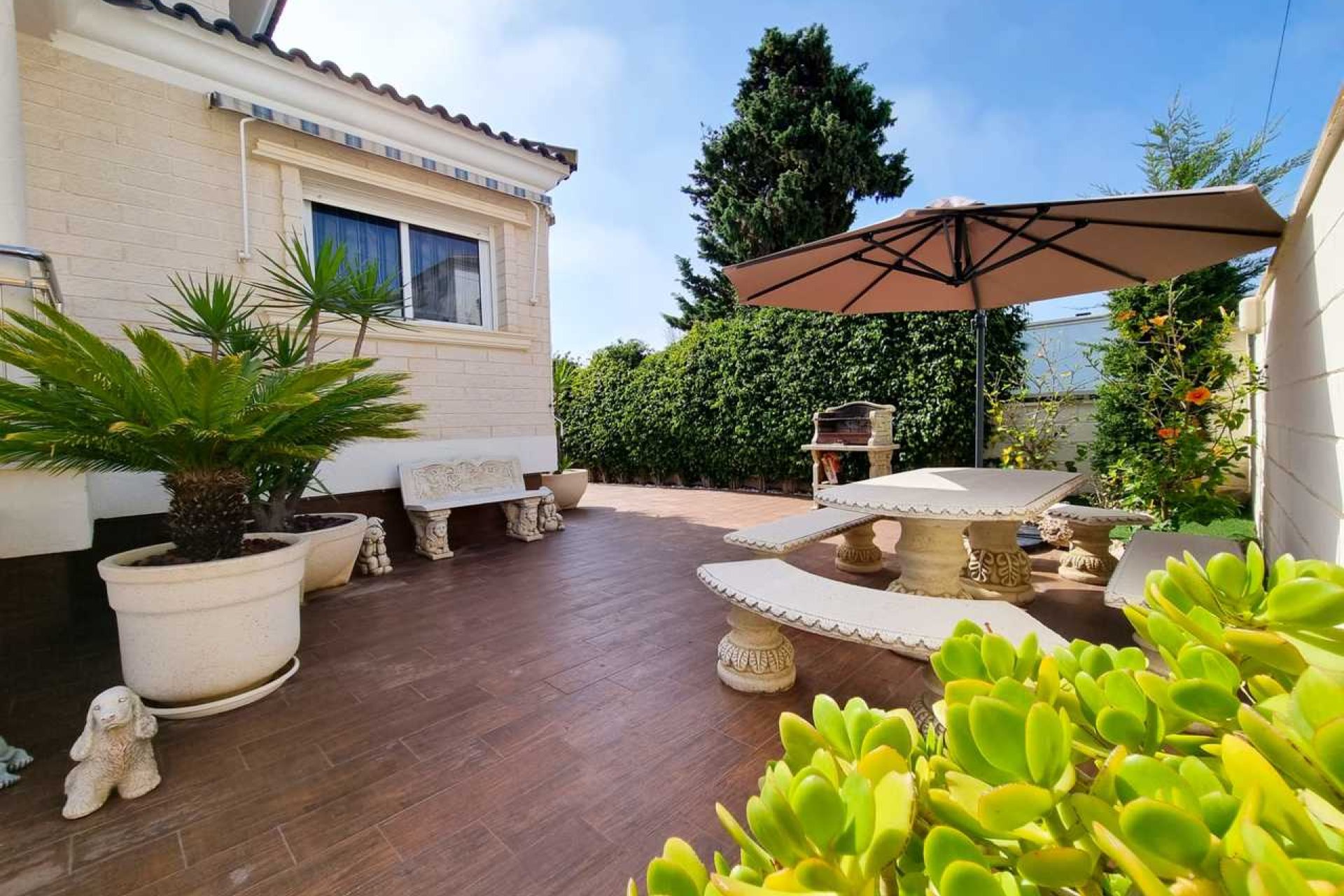Resale - Villa -
La Mata - Costa Blanca