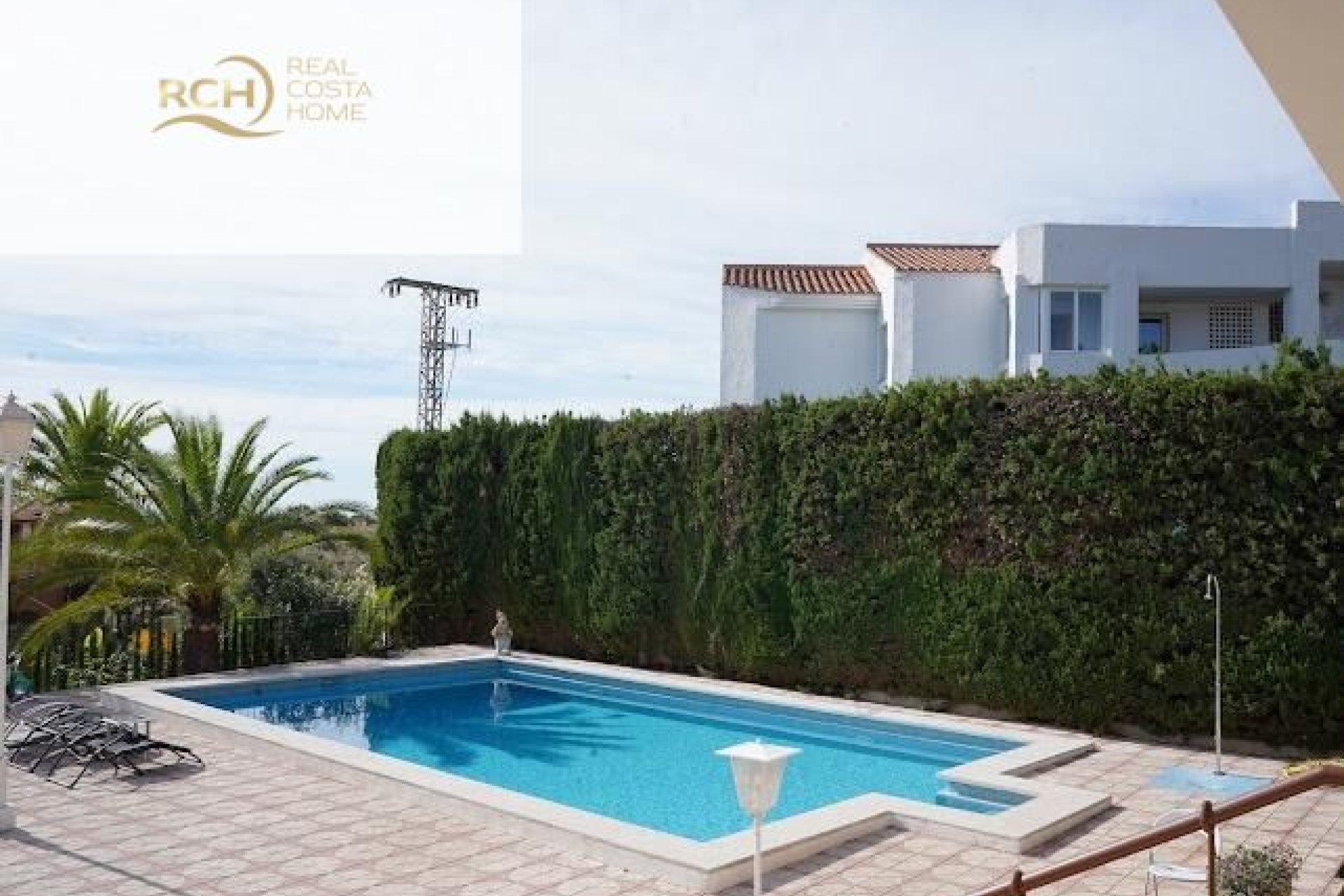 Resale - Villa -
La Nucía - Montebello - Nou Espai