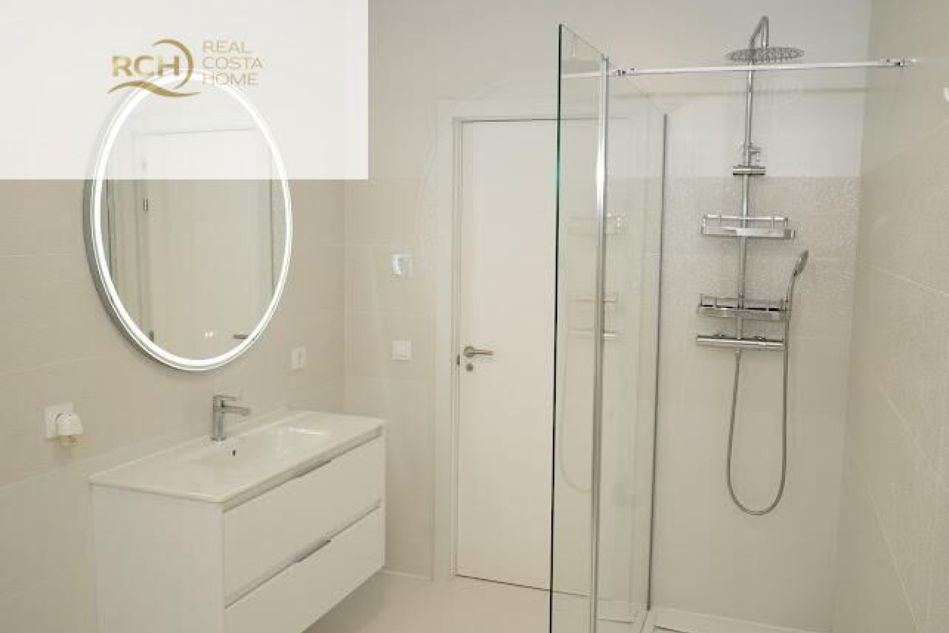 Resale - Villa -
La Nucía - Montebello - Nou Espai