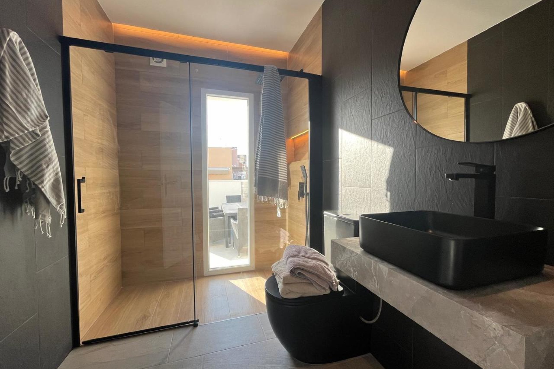 Resale - Villa -
La Siesta - Costa Blanca