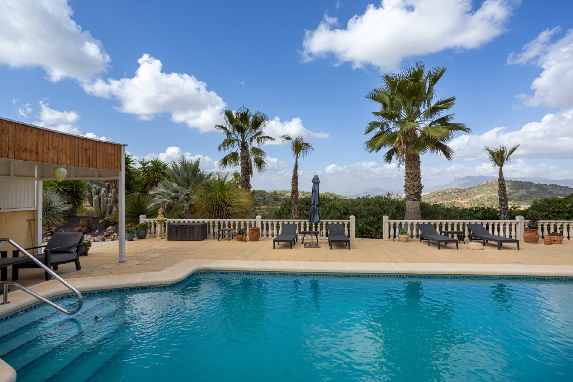 Resale - Villa -
La Zarza - Inland
