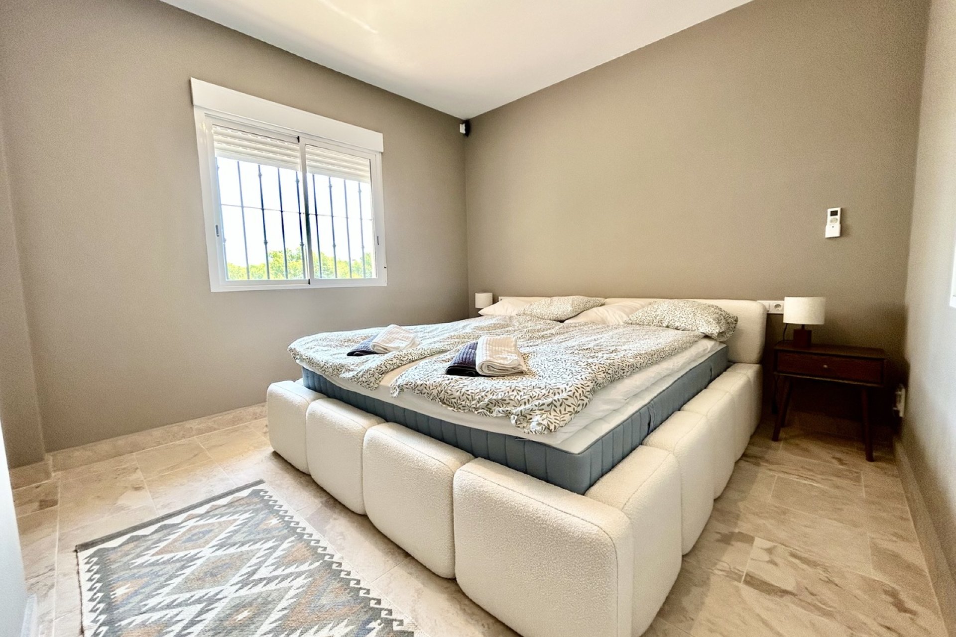 Resale - Villa -
La Zenia - Costa Blanca