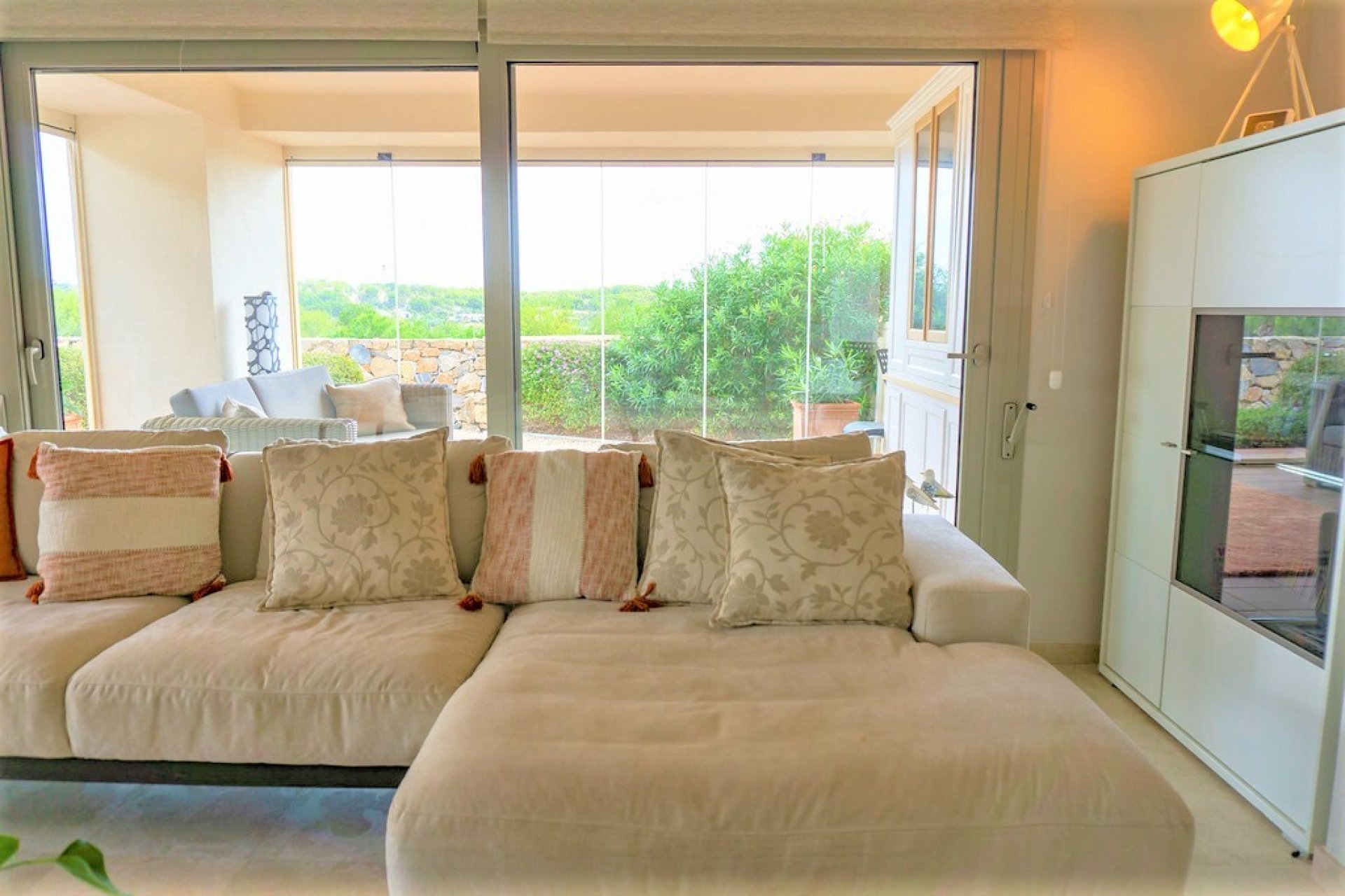 Resale - Villa -
Las Colinas Golf - Inland