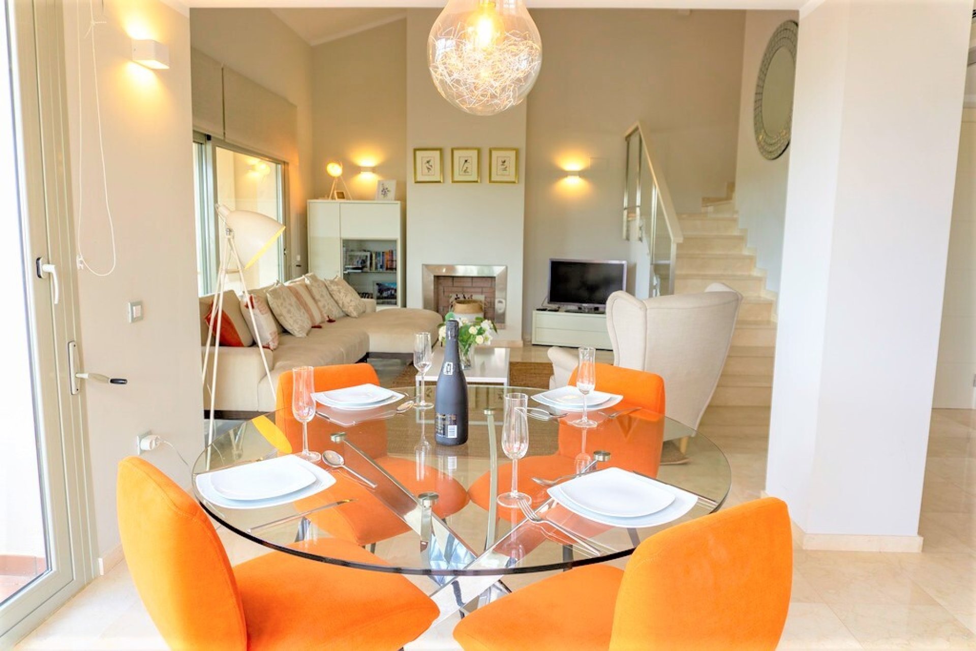 Resale - Villa -
Las Colinas Golf - Inland