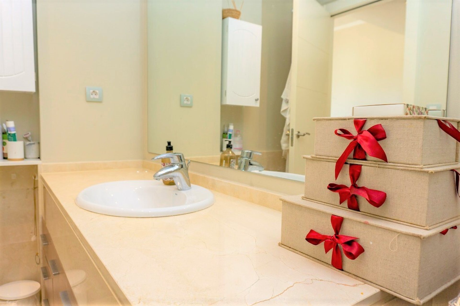 Resale - Villa -
Las Colinas Golf - Inland