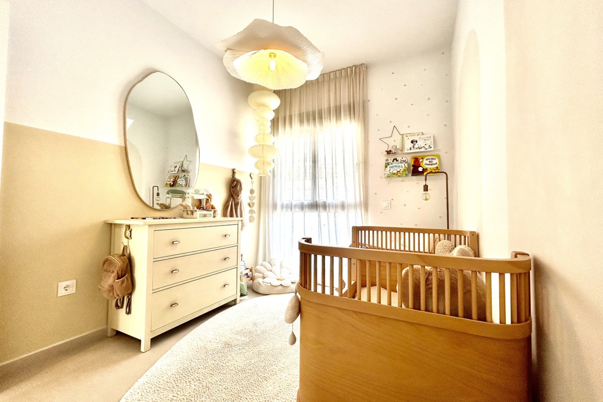 Resale - Villa -
Las Filipinas - Inland