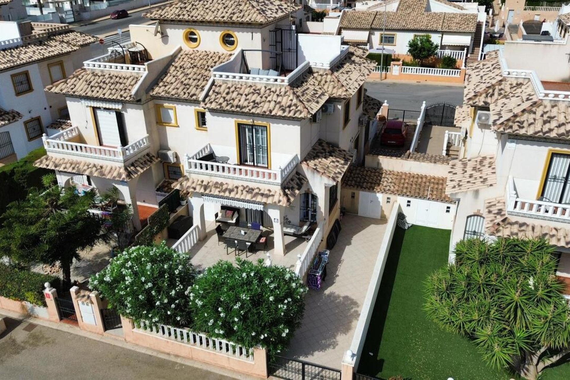 Resale - Villa -
Lomas de Caboroig - Costa Blanca