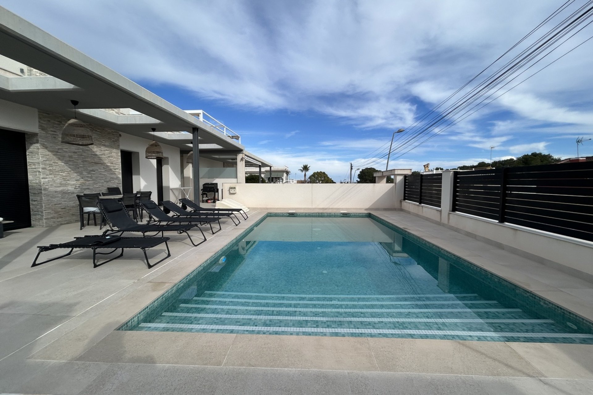 Resale - Villa -
Los Balcones - Costa Blanca