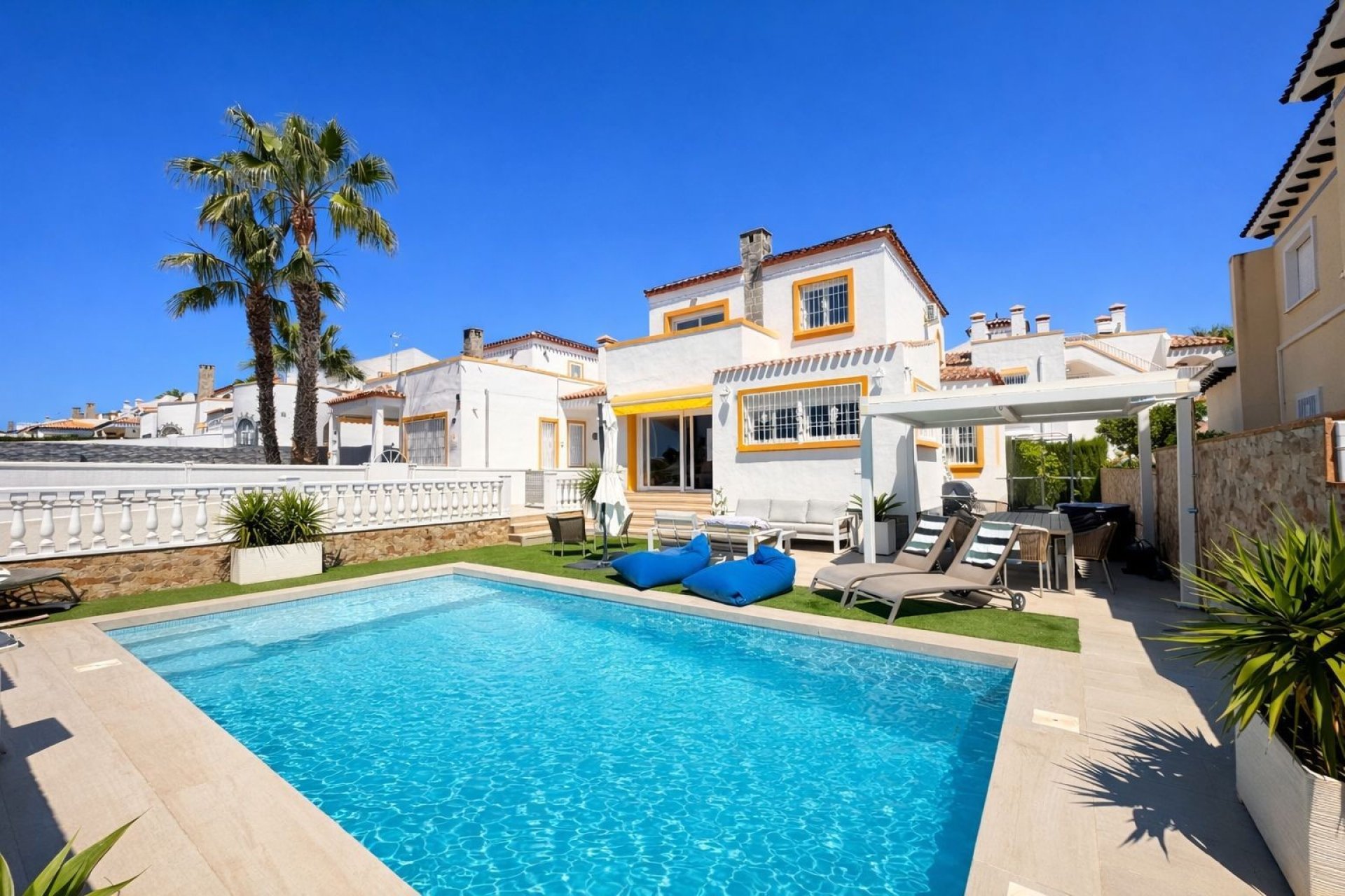 Resale - Villa -
Los Dolses - Inland