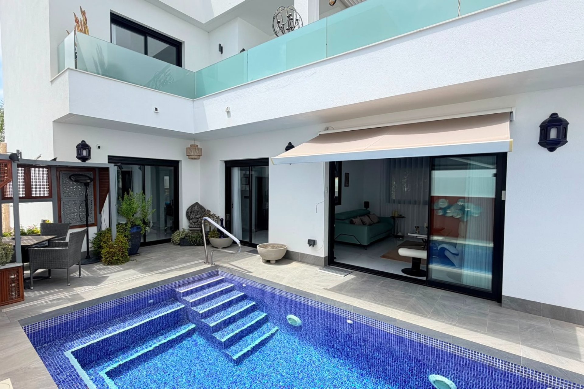 Resale - Villa -
Los Montesinos - Costa Blanca