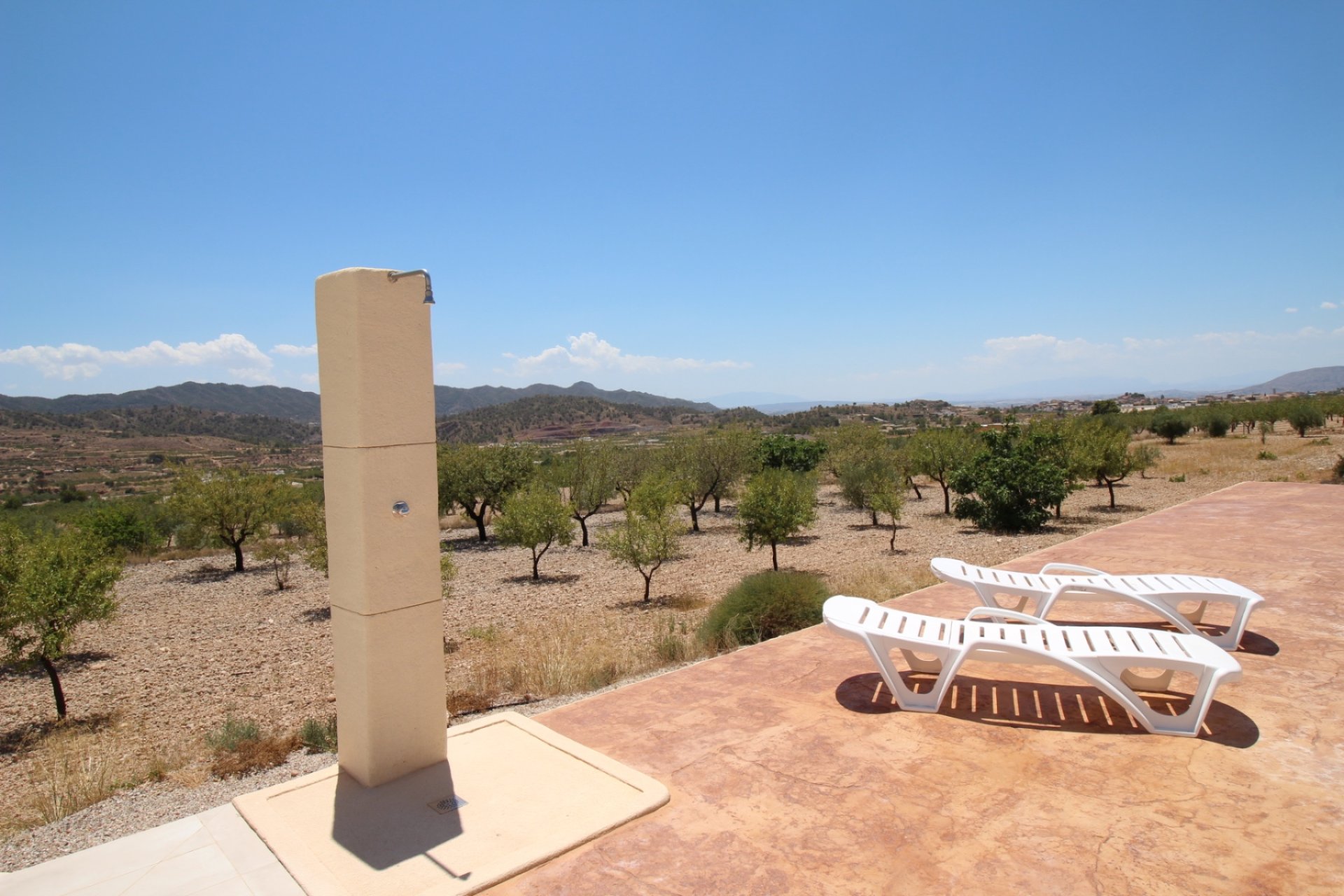 Resale - Villa -
Macisvenda - Inland