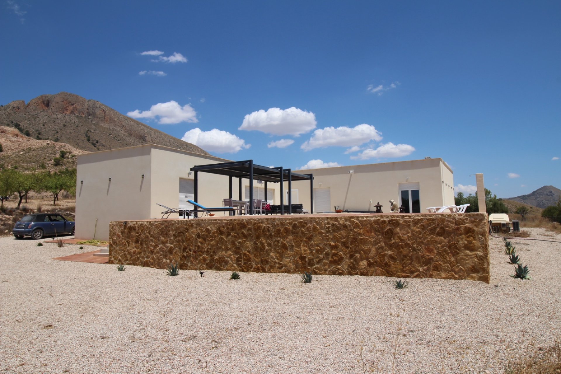 Resale - Villa -
Macisvenda - Inland