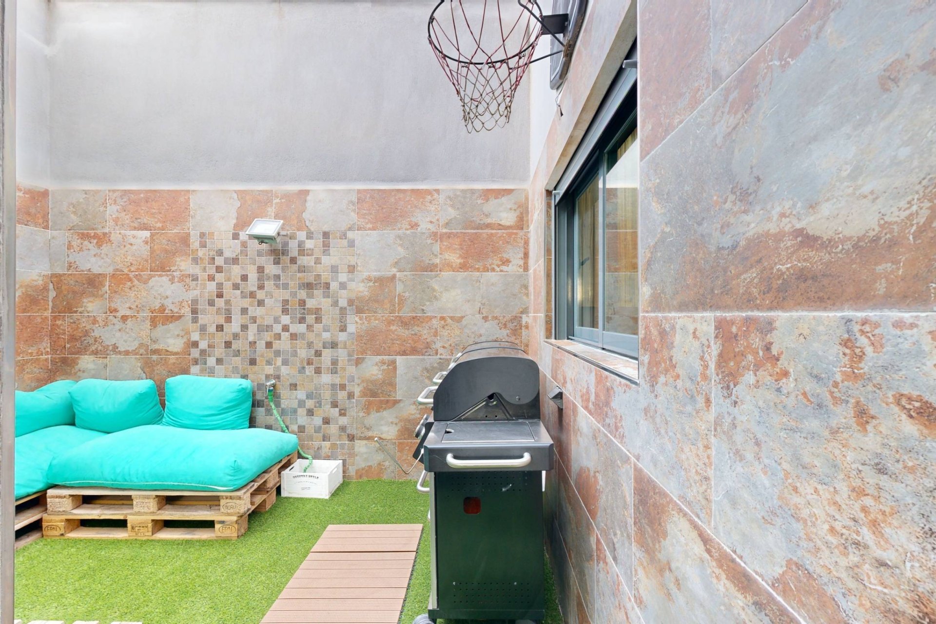 Resale - Villa -
Molina De Segura - Torrealta