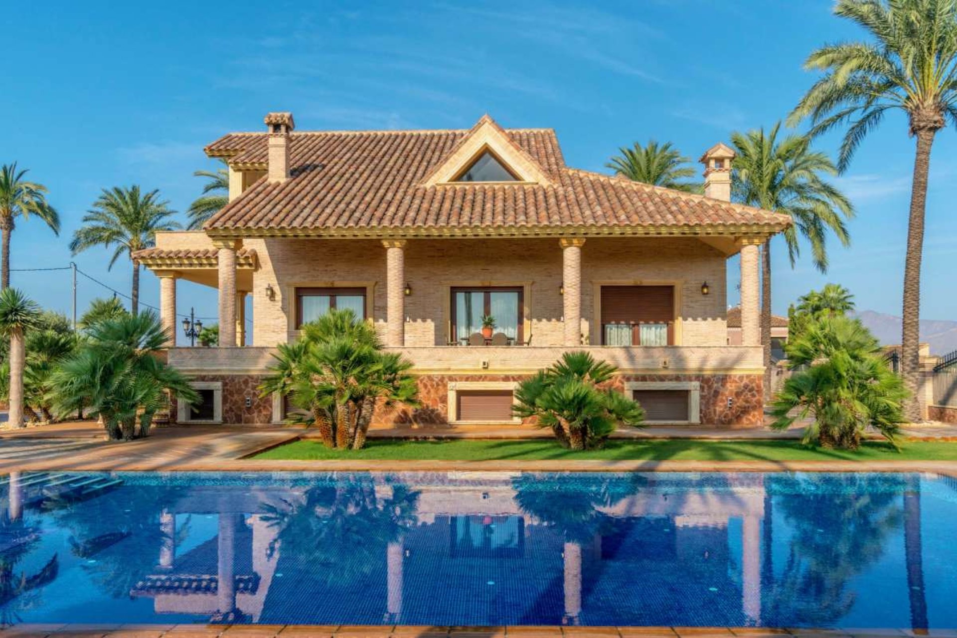 Resale - Villa -
Molins - Inland