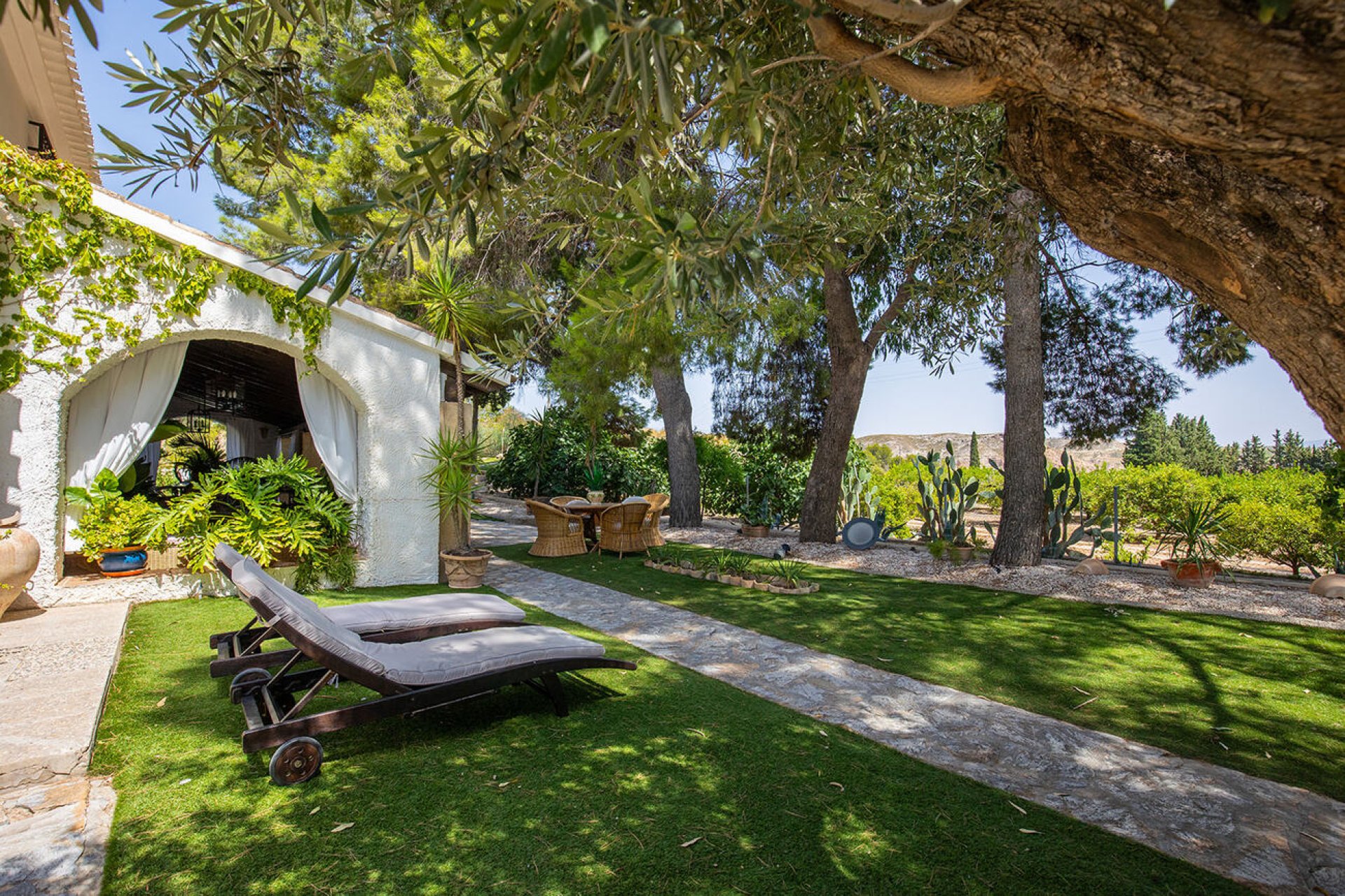 Resale - Villa -
Mula