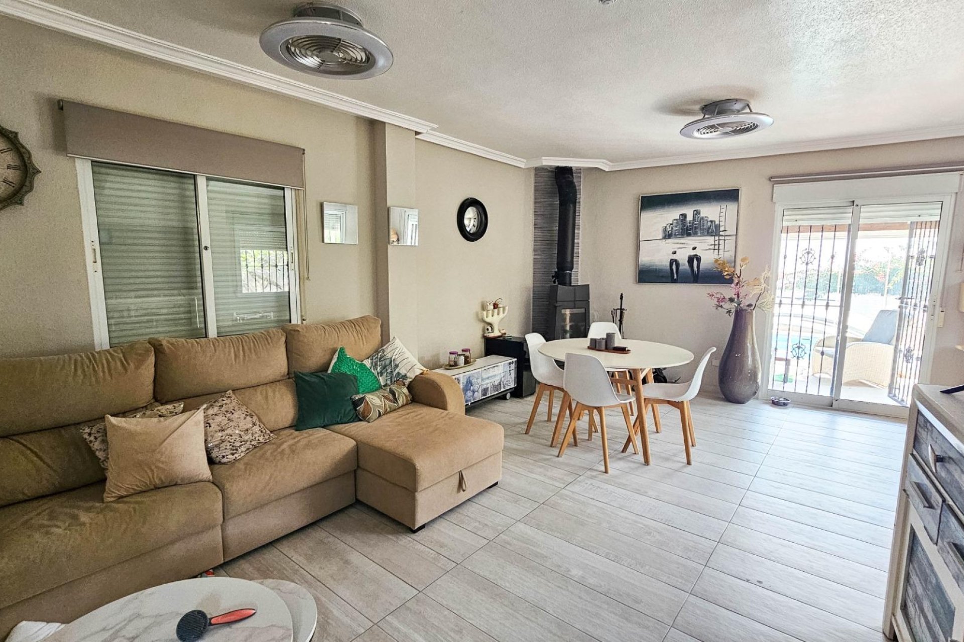 Resale - Villa -
Orihuela Costa - Cabo Roig