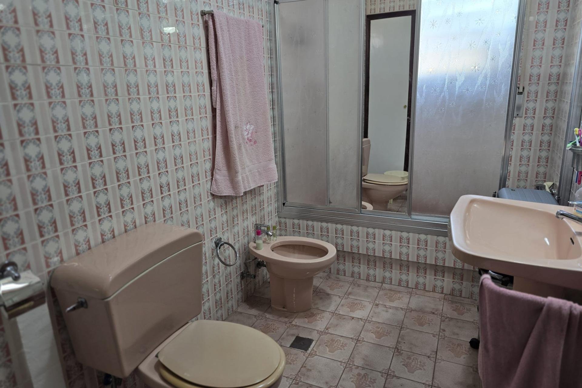 Resale - Villa -
Orihuela Costa - Campoamor