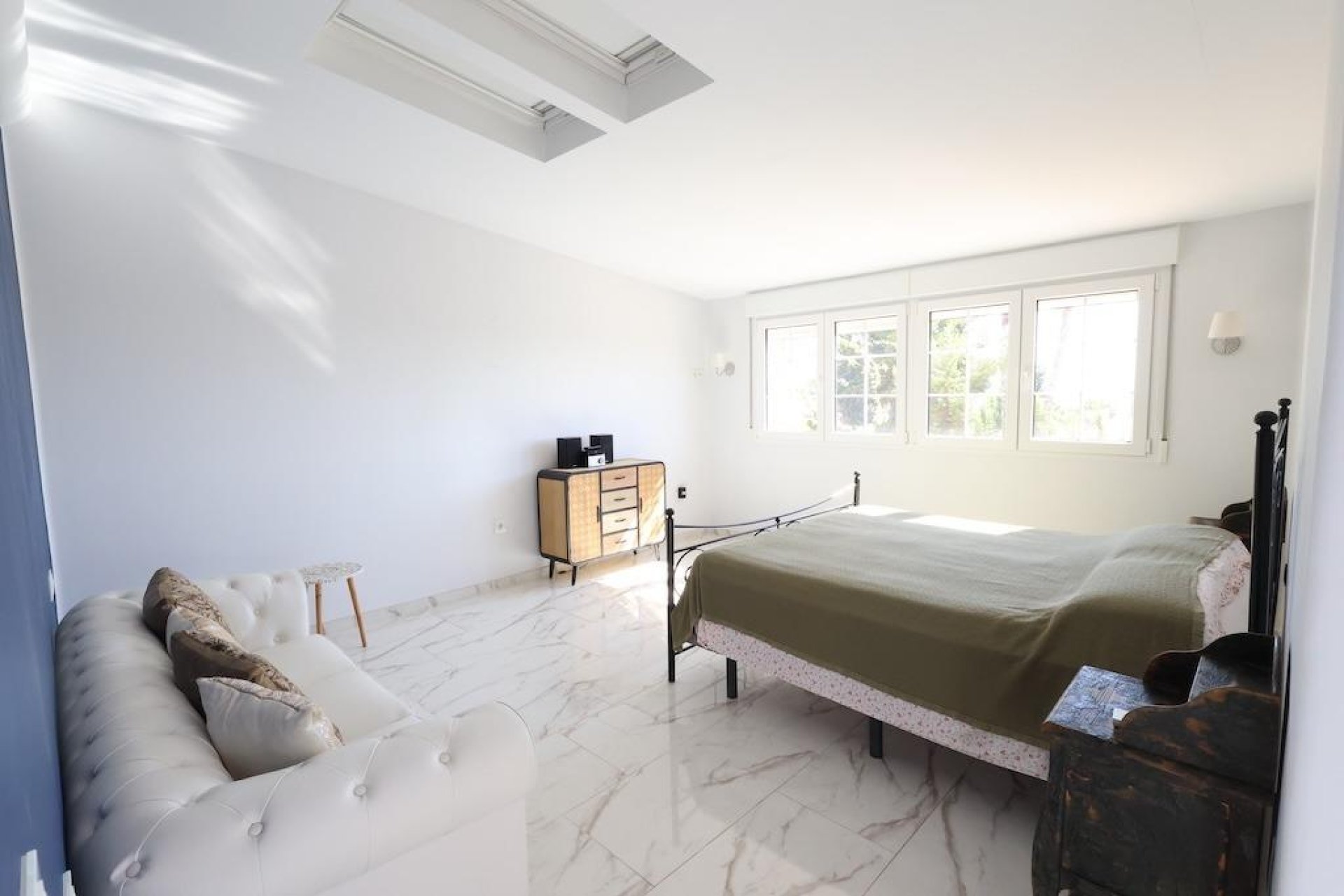 Resale - Villa -
Orihuela Costa - Costa Blanca