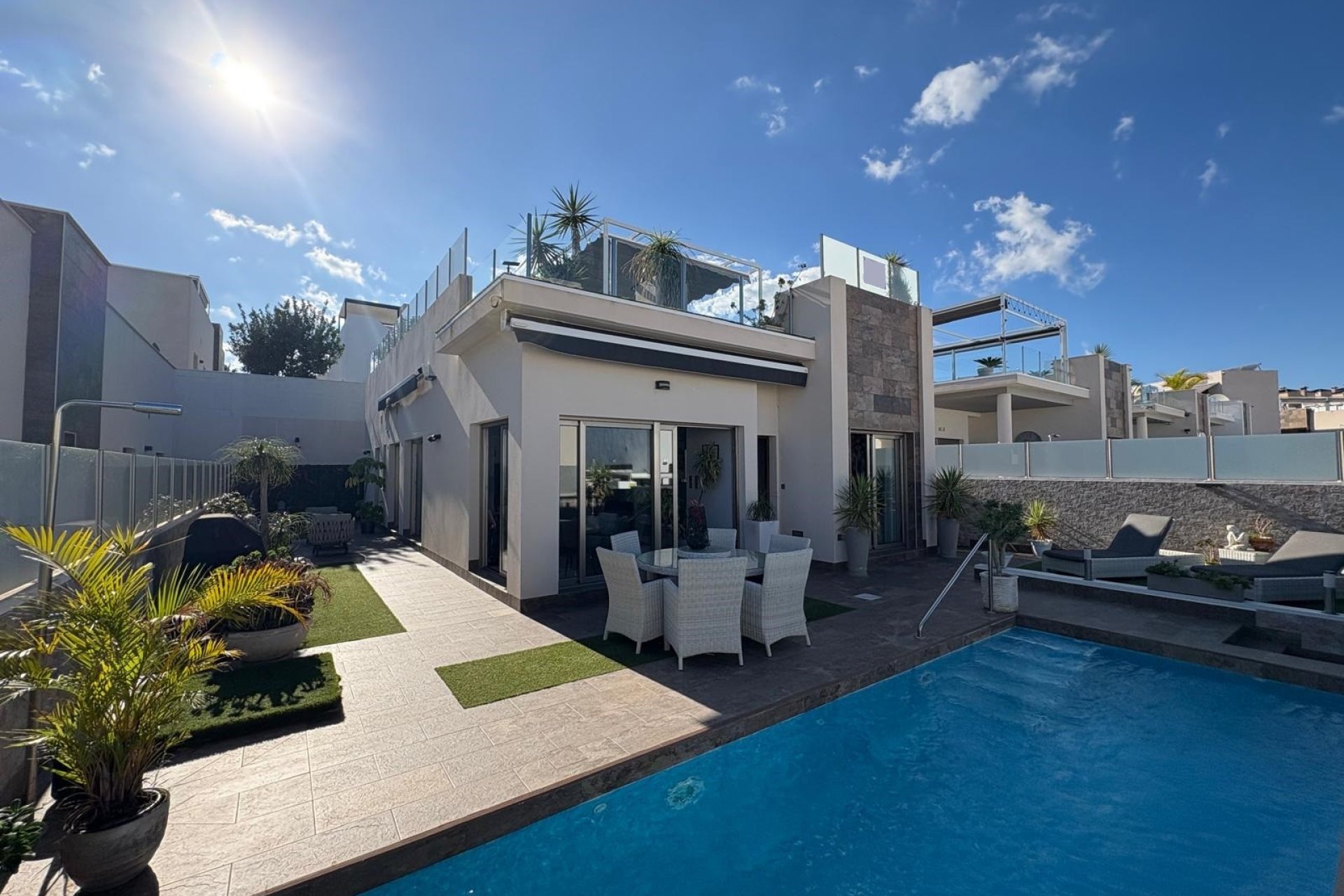 Resale - Villa -
Orihuela Costa - Costa Blanca
