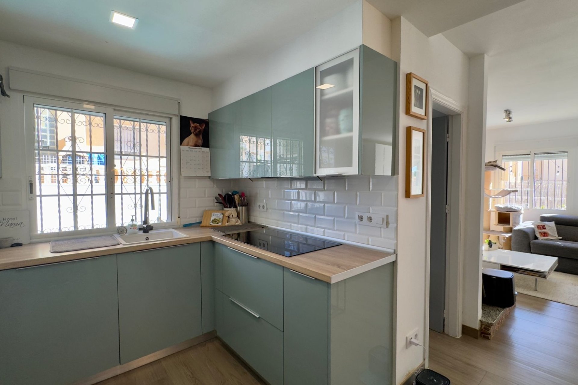 Resale - Villa -
Orihuela Costa - Costa Blanca