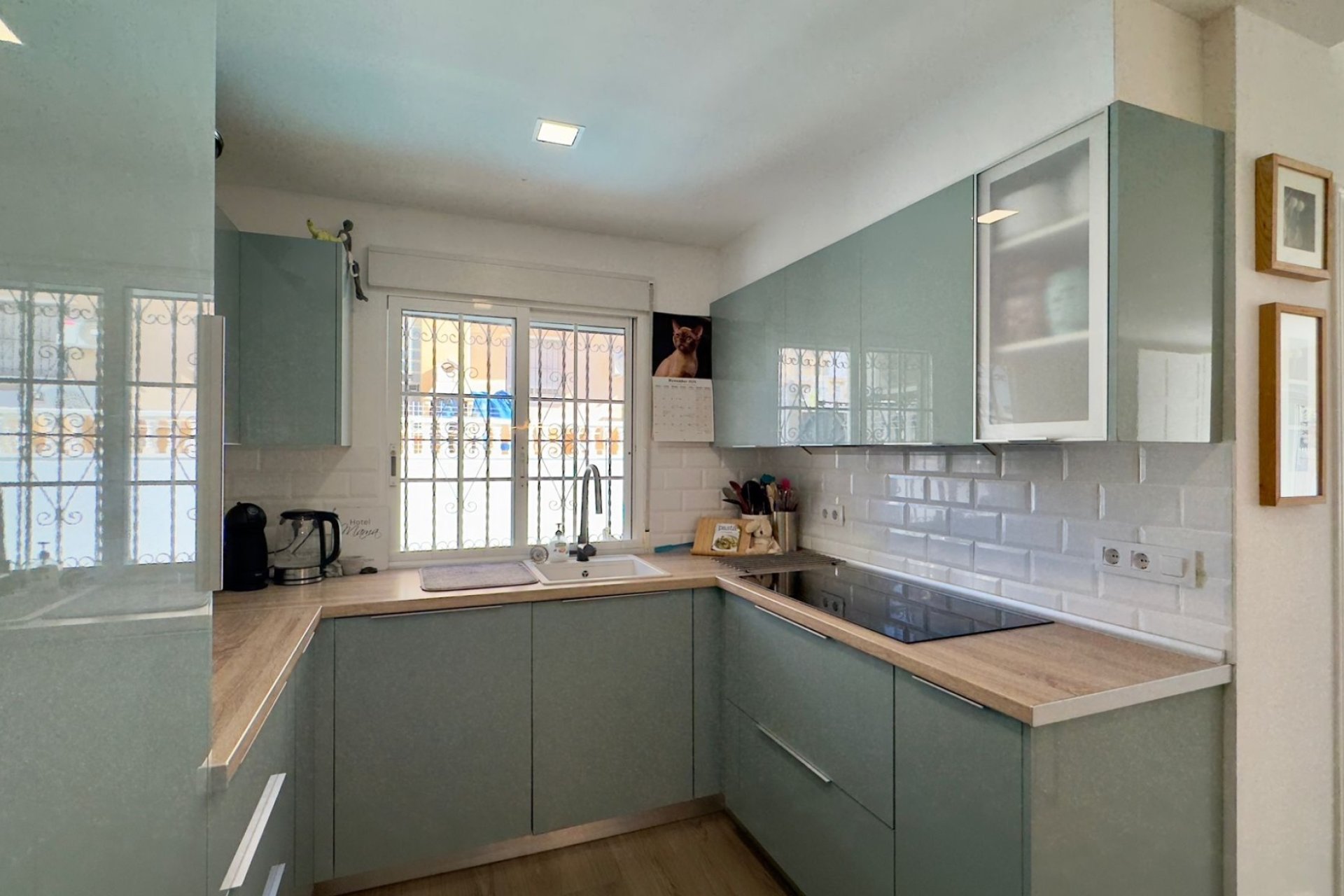 Resale - Villa -
Orihuela Costa - Costa Blanca