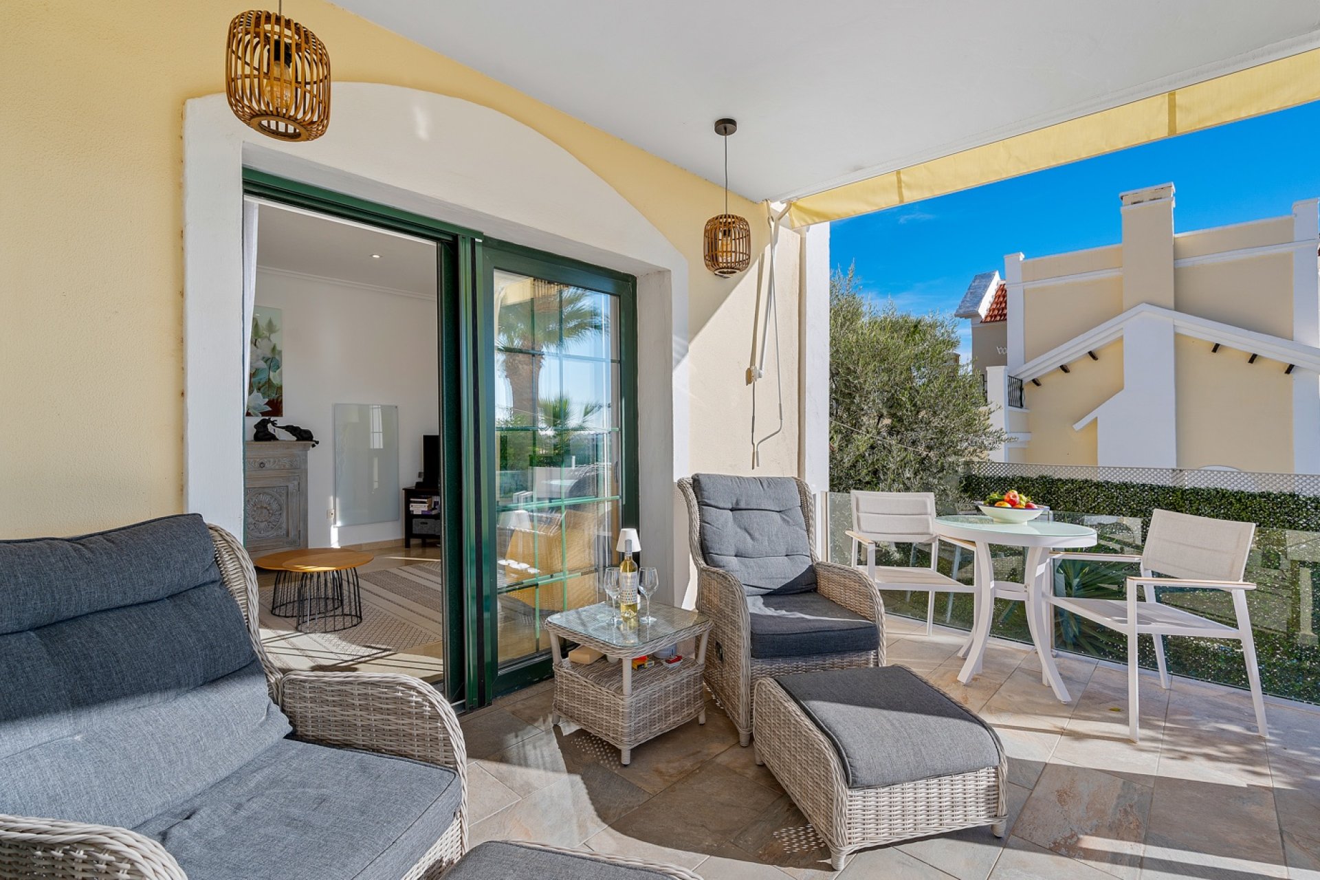 Resale - Villa -
Orihuela Costa - Costa Blanca