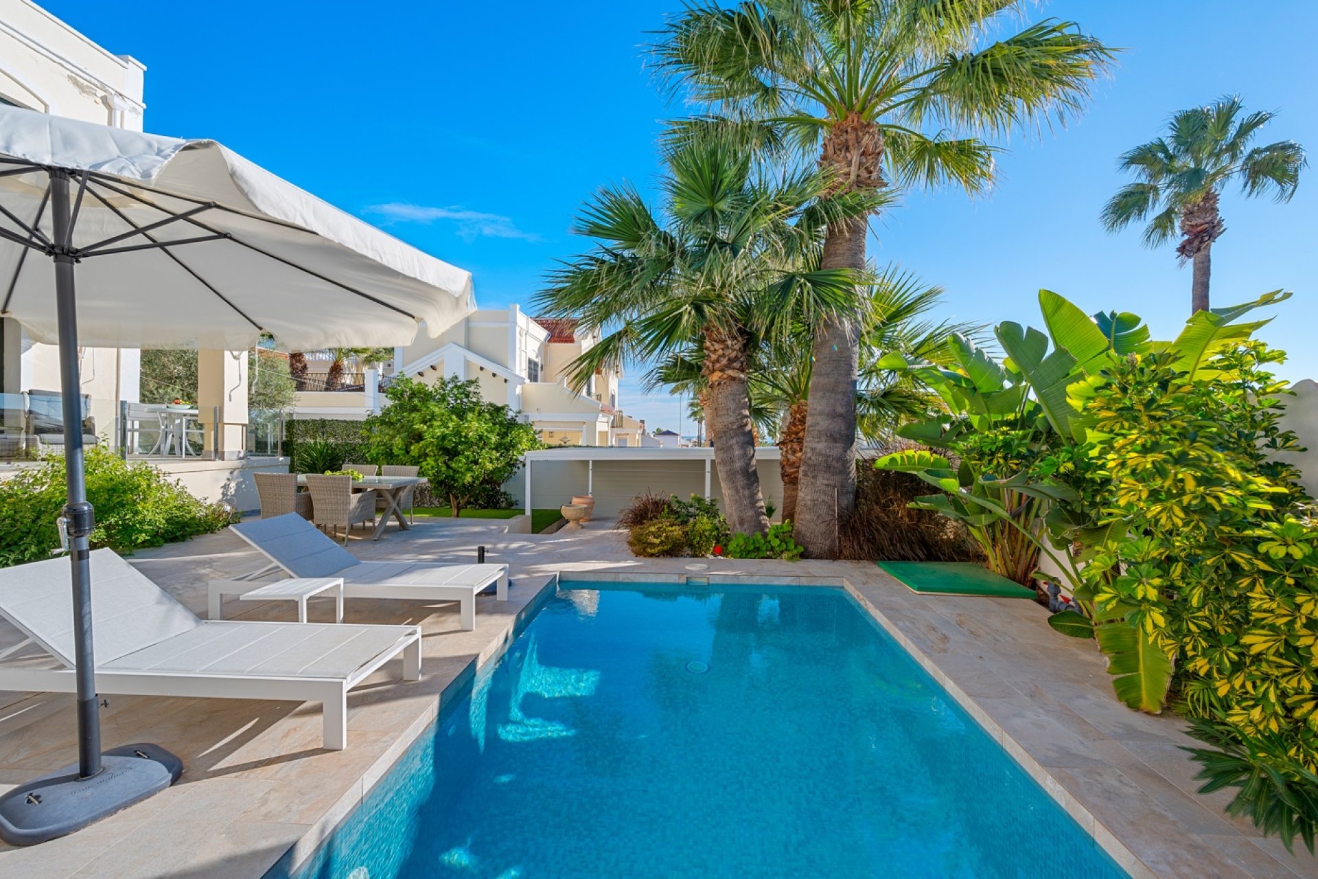 Resale - Villa -
Orihuela Costa - Costa Blanca